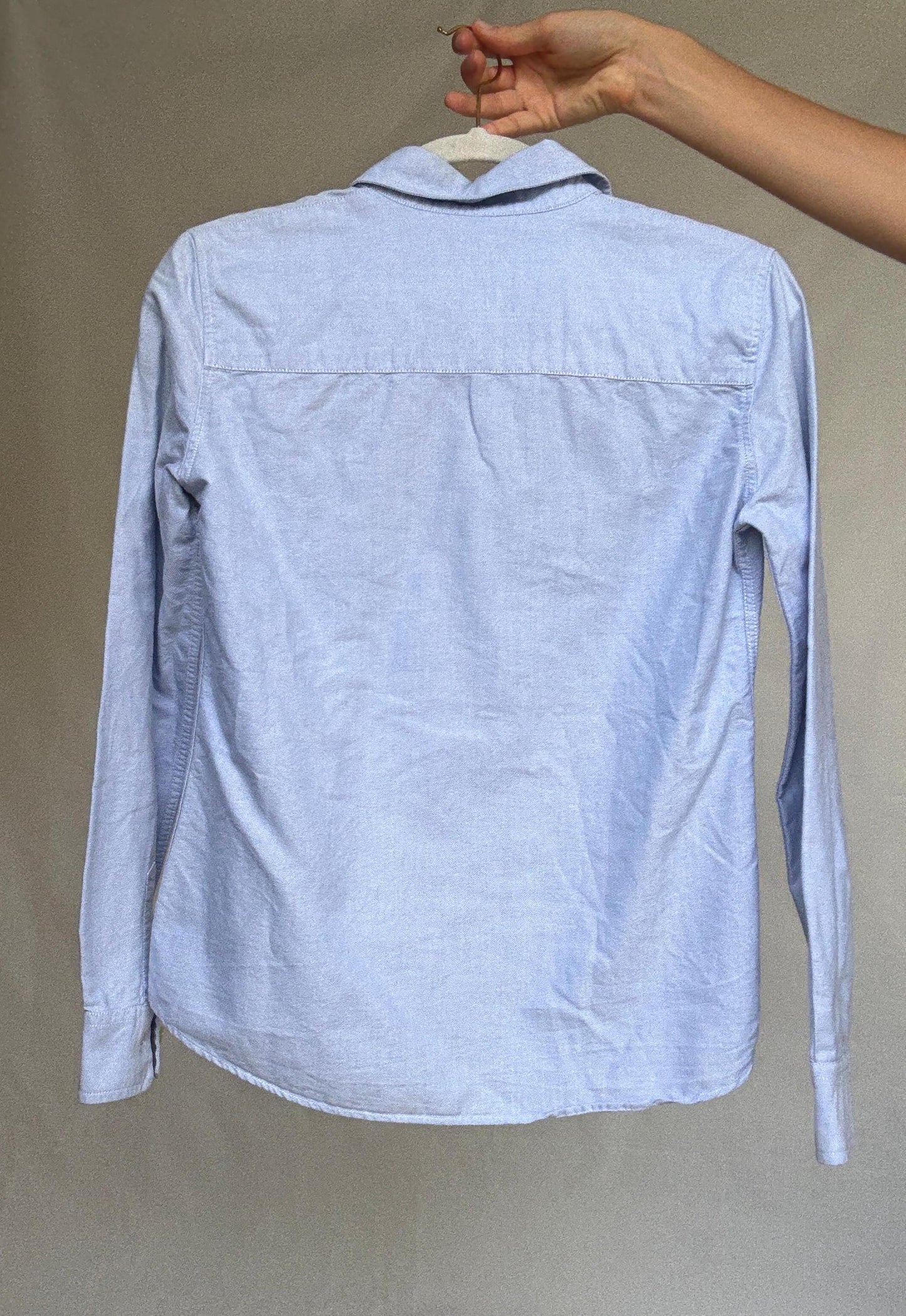 Vintage Thomas Burberry cotton button-up shirt with embroidered logo – classic fit, timeless piece, high quality feel (100% cotton)