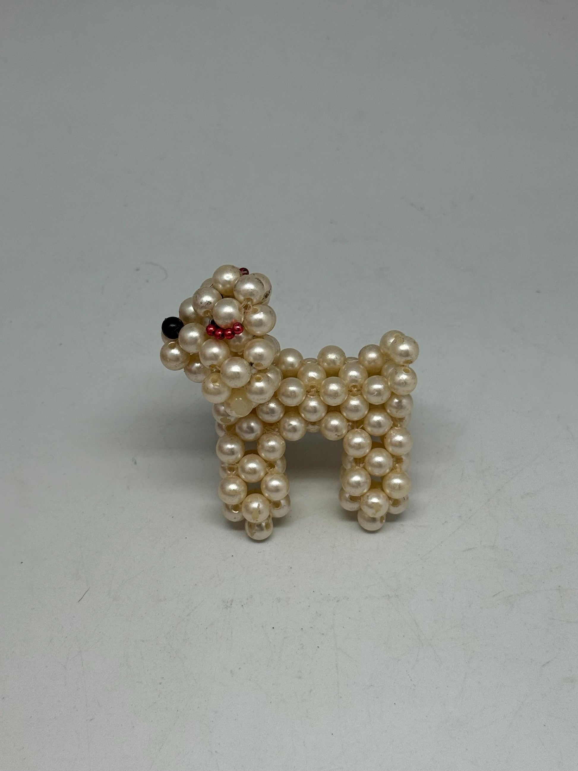 Hand Beaded Pearl Dog Sculpture — detail