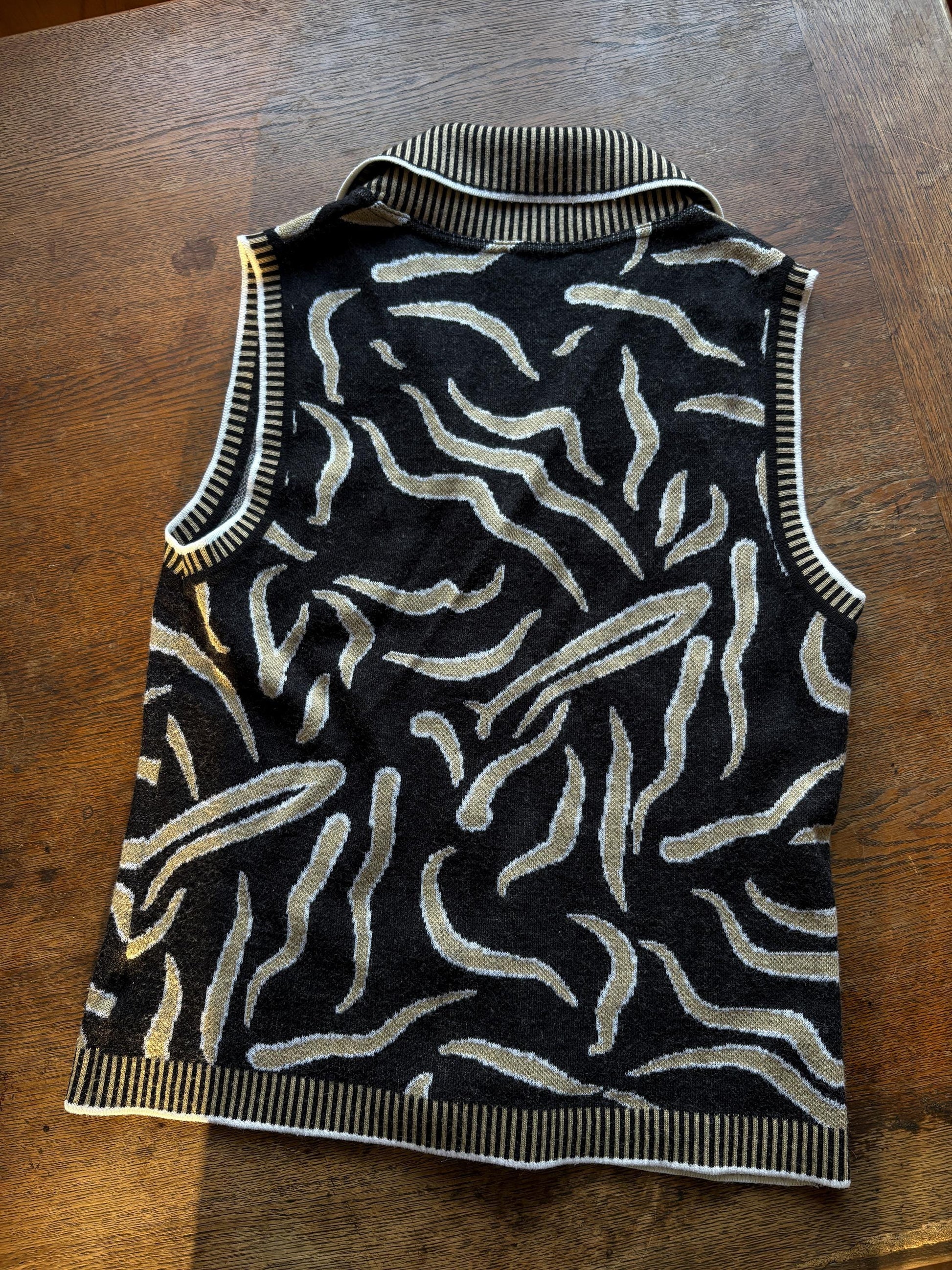 Luxury Black Beige Merino Wool Top — additional view 11