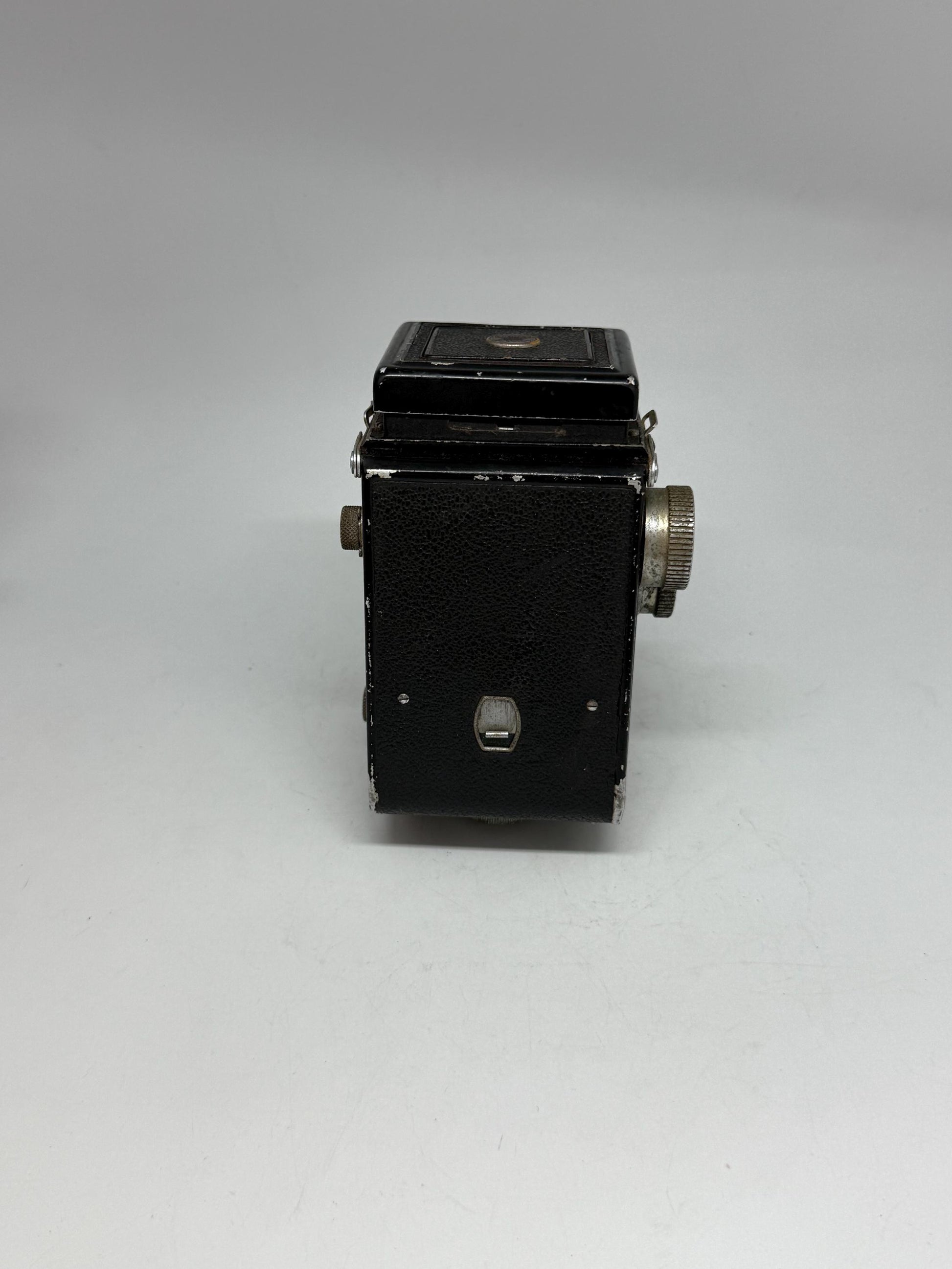 Vintage 1950s Airesflex Twin Lens Camera — additional view 10