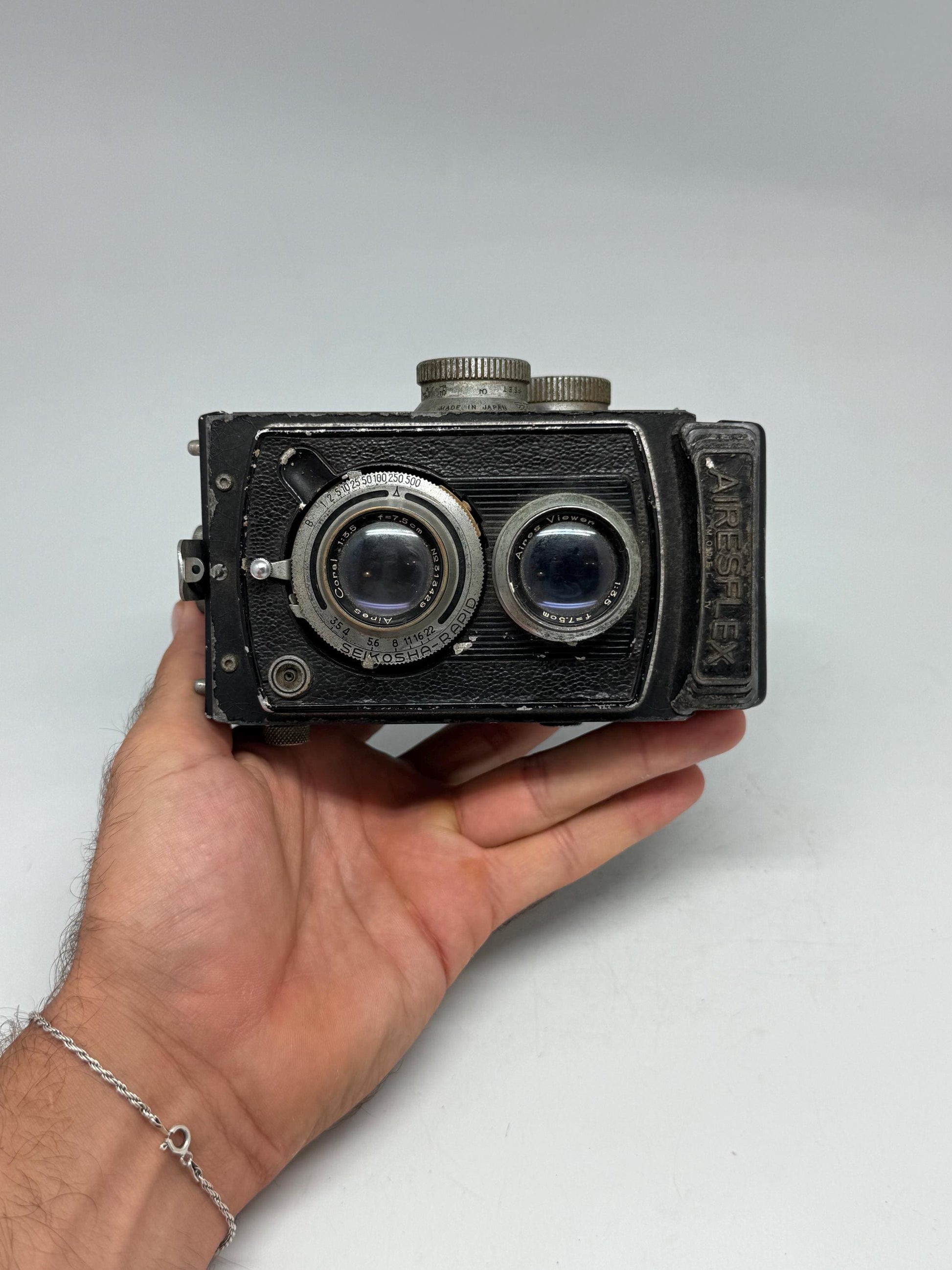 Vintage 1950s Airesflex Twin Lens Camera — additional view 5