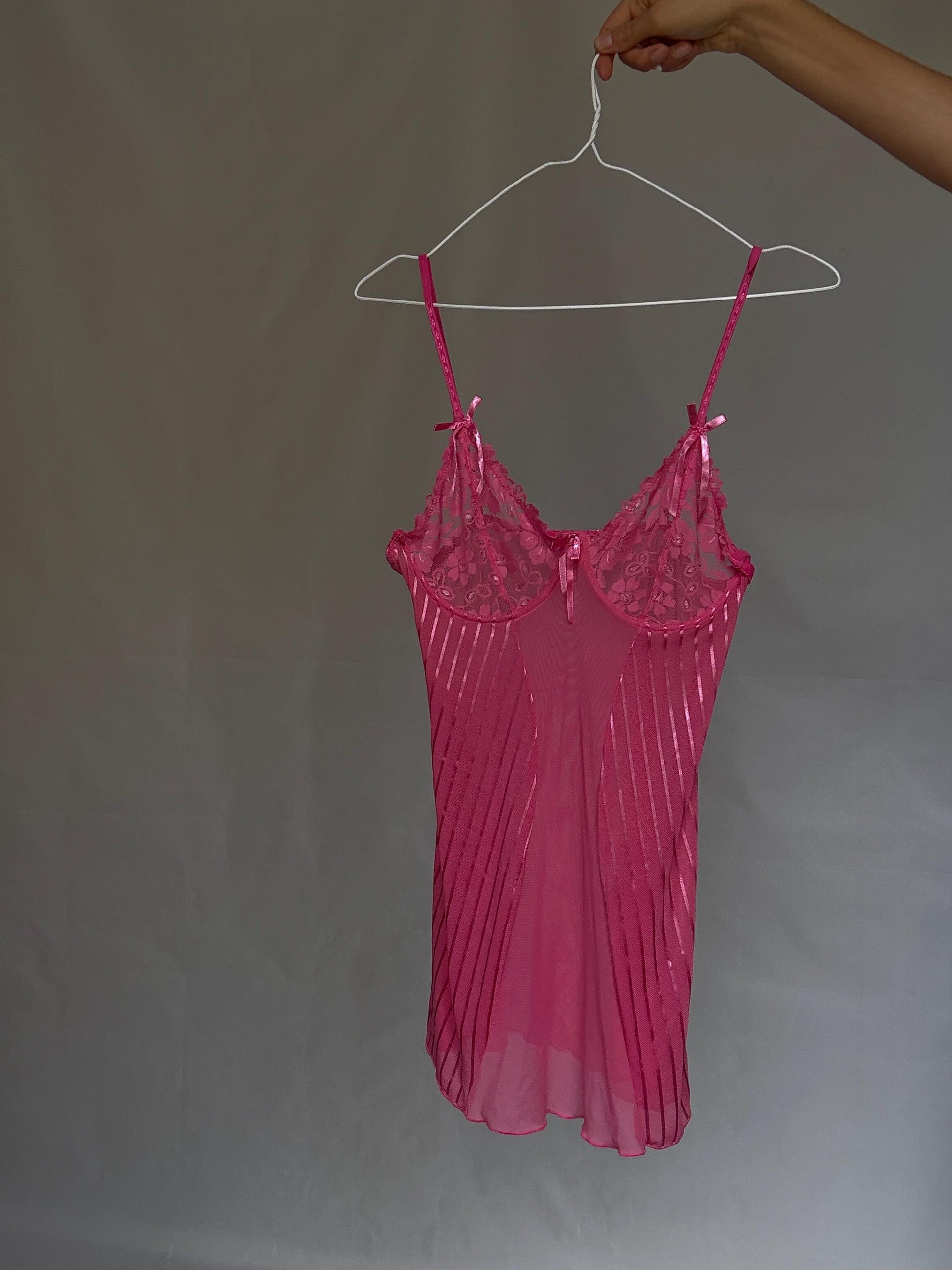 Pink Sheer Lingerie Set — detail