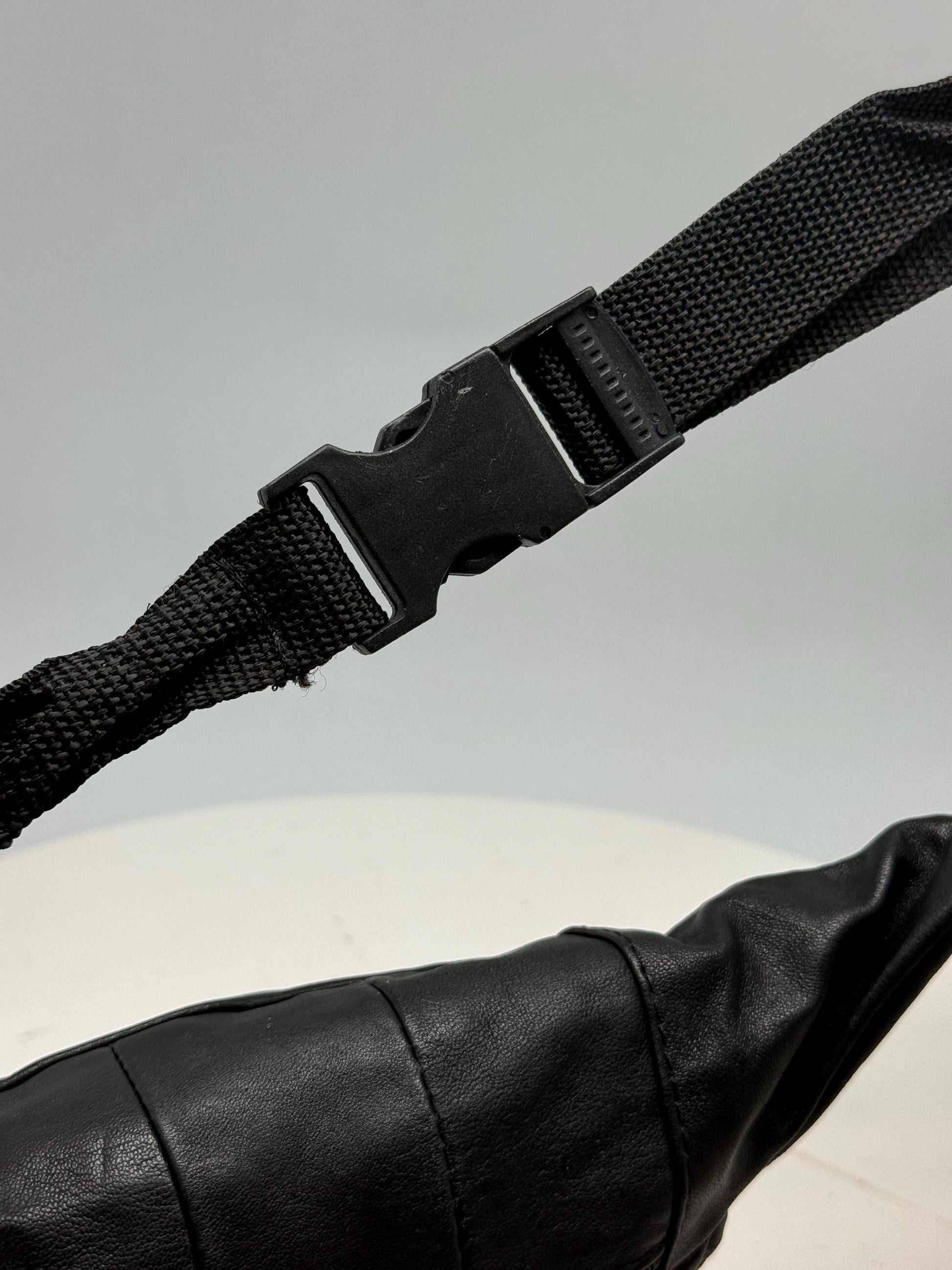 Vintage Black Leather Fanny Pack — additional view 12