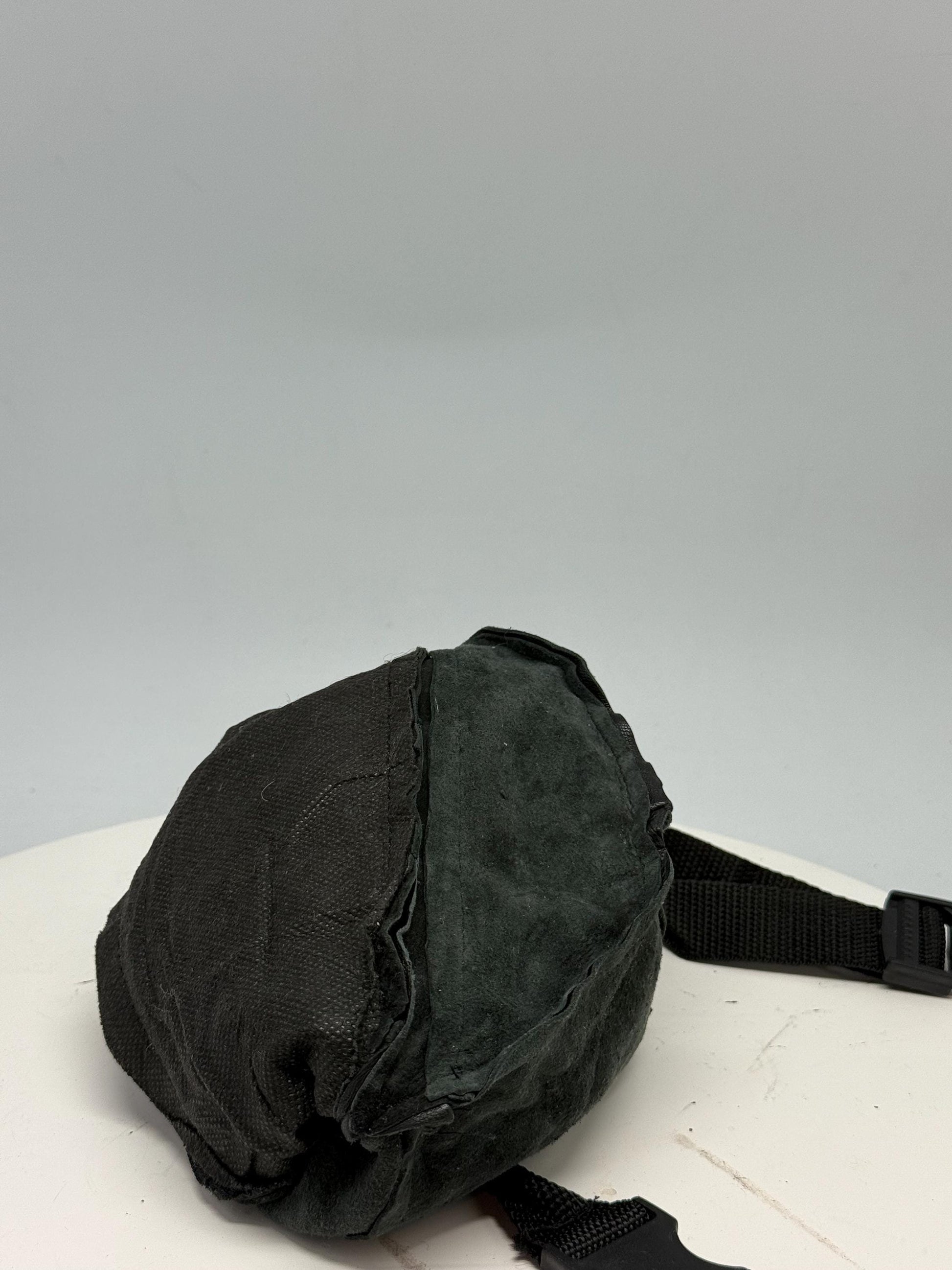 Vintage Black Leather Fanny Pack — additional view 13
