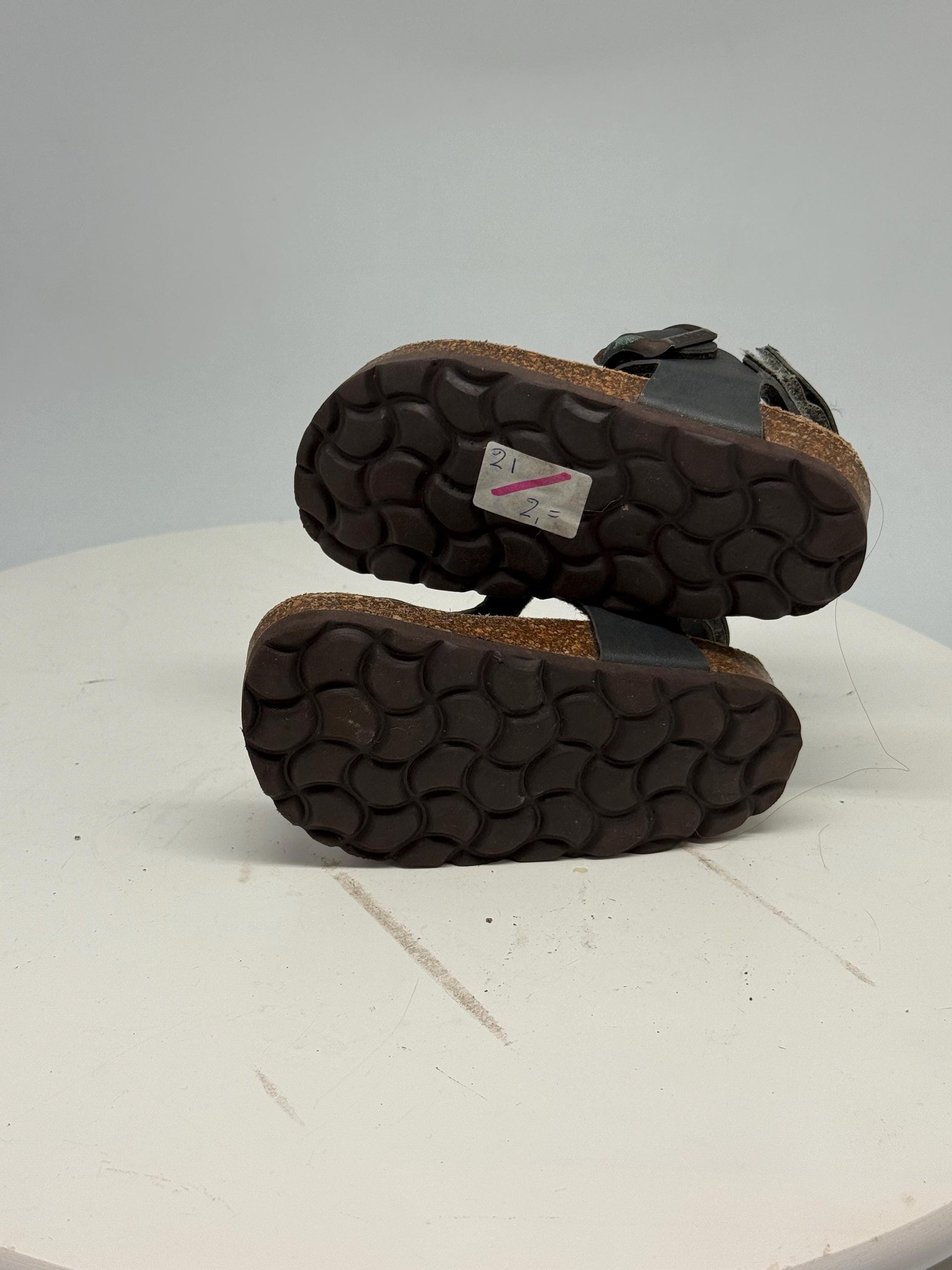 Vintage Black Leather Toddler Sandals — additional view 8
