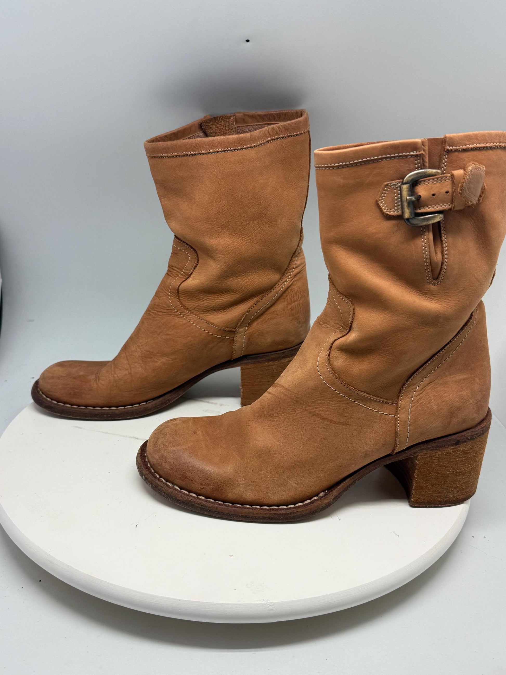 Tan Leather Vintage 70s Block Heel Booties — additional view 5