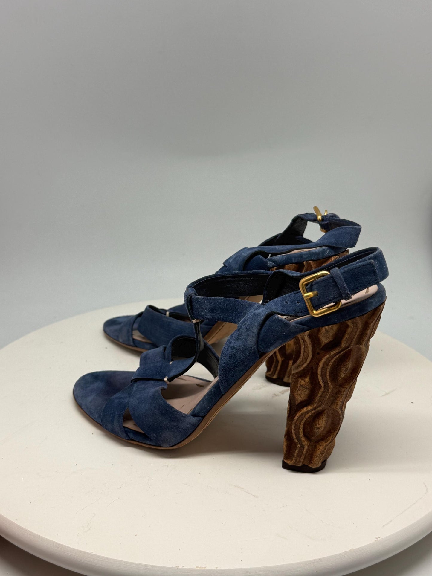 Vintage Miu Miu blue suede high heels, wooden heel, open toe,