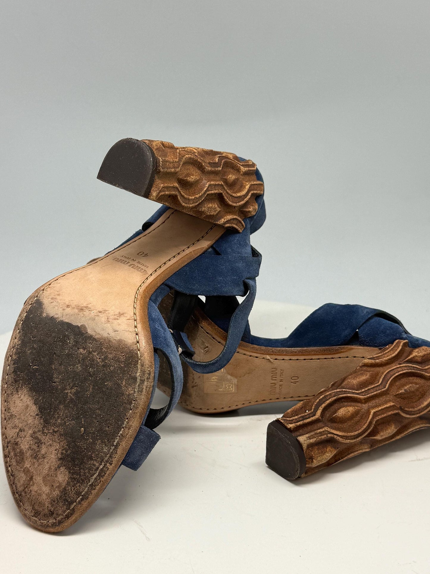 Vintage Miu Miu blue suede high heels, wooden heel, open toe,