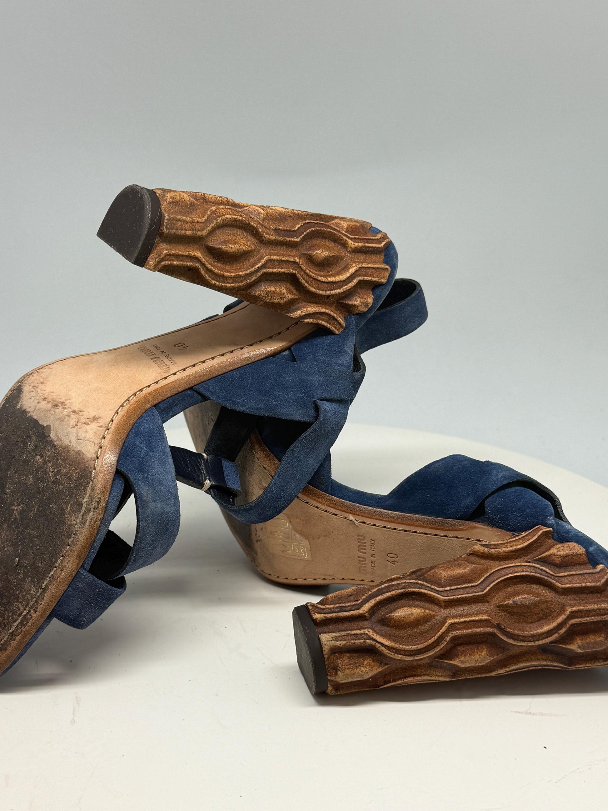 Vintage Miu Miu blue suede high heels, wooden heel, open toe,