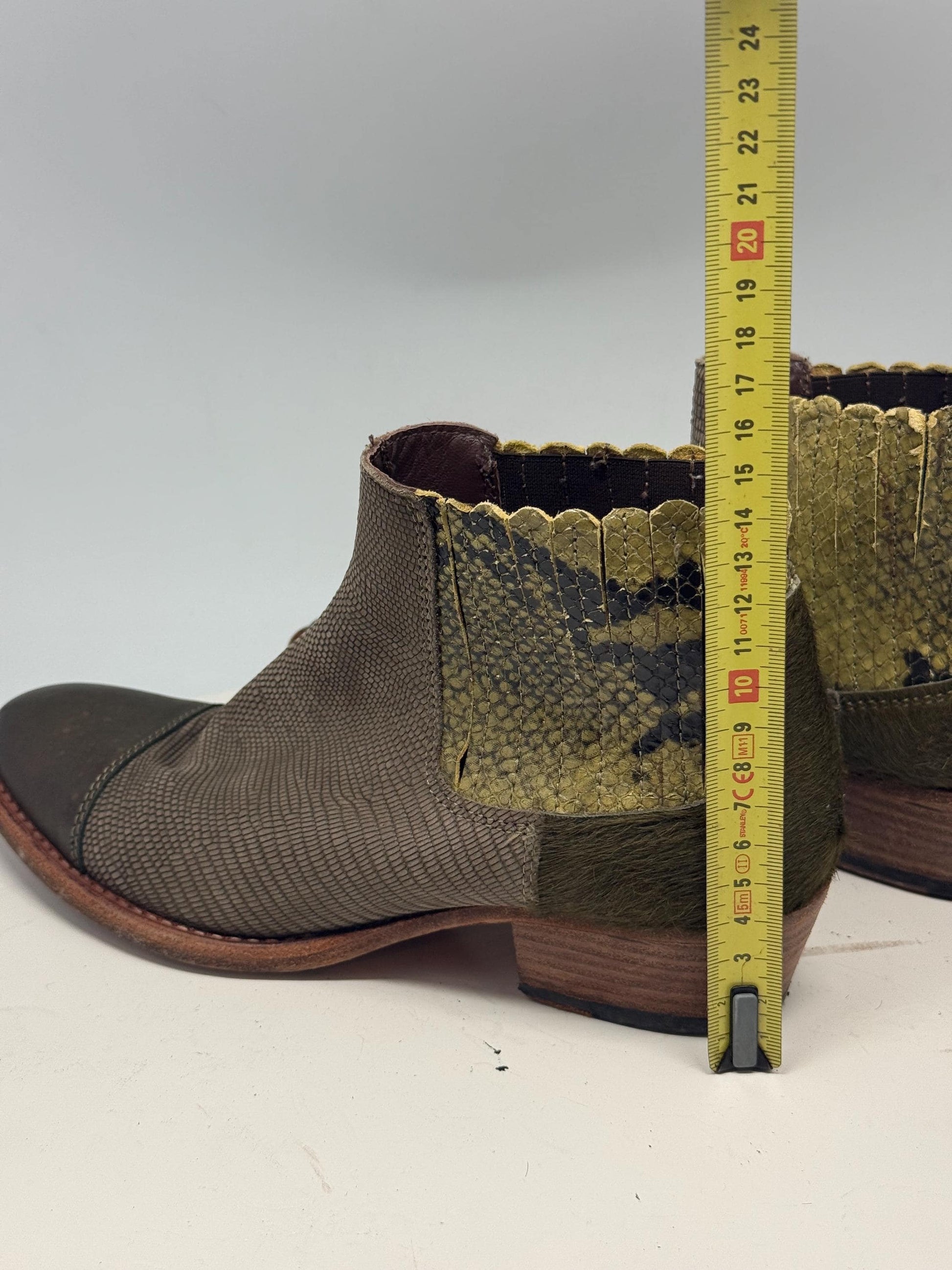Green Leather Ankle Boots With Snake Texture — additional view 11