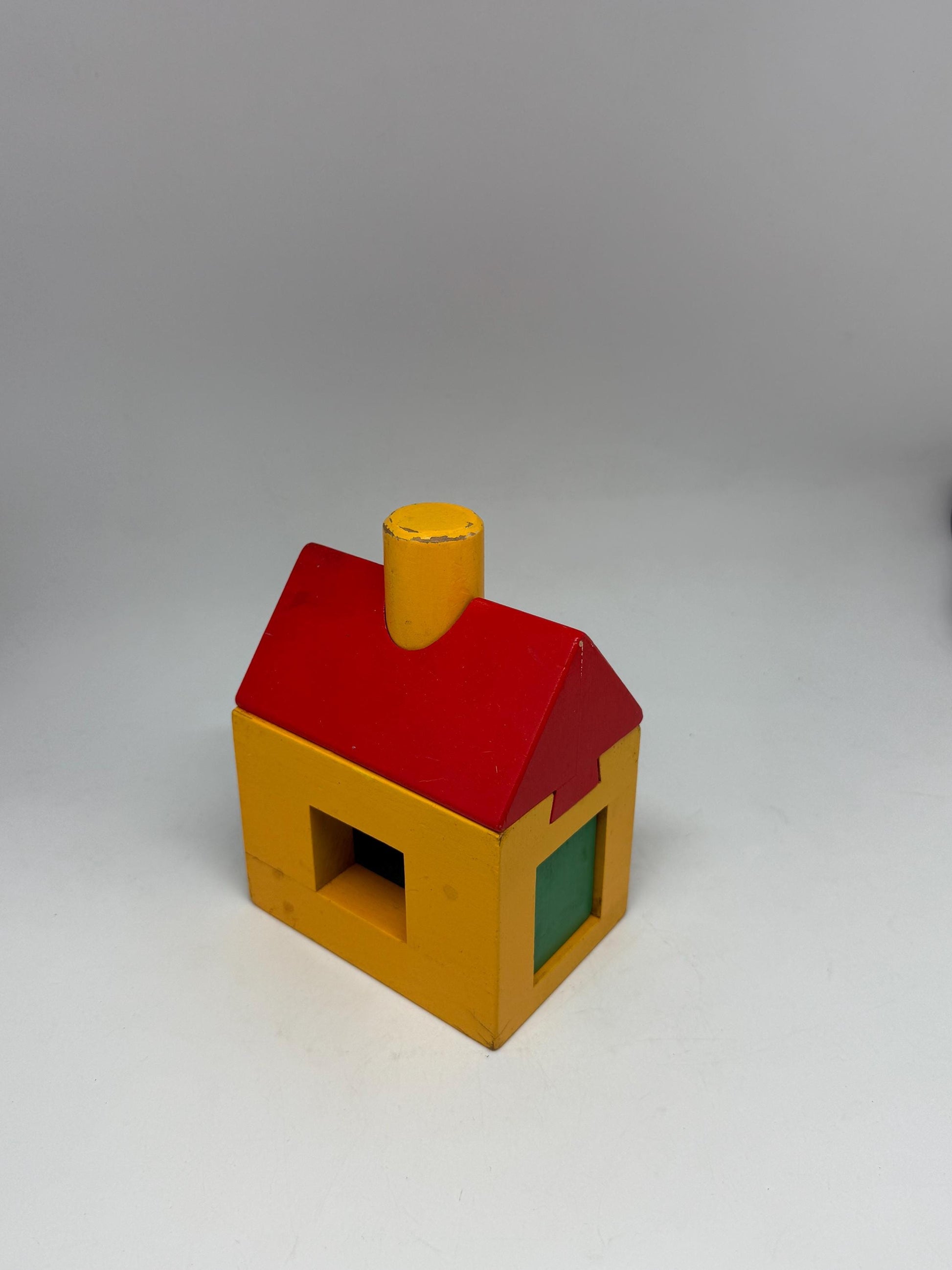 Vintage Wood House Puzzle: Yellow Base, Red Roof — detail