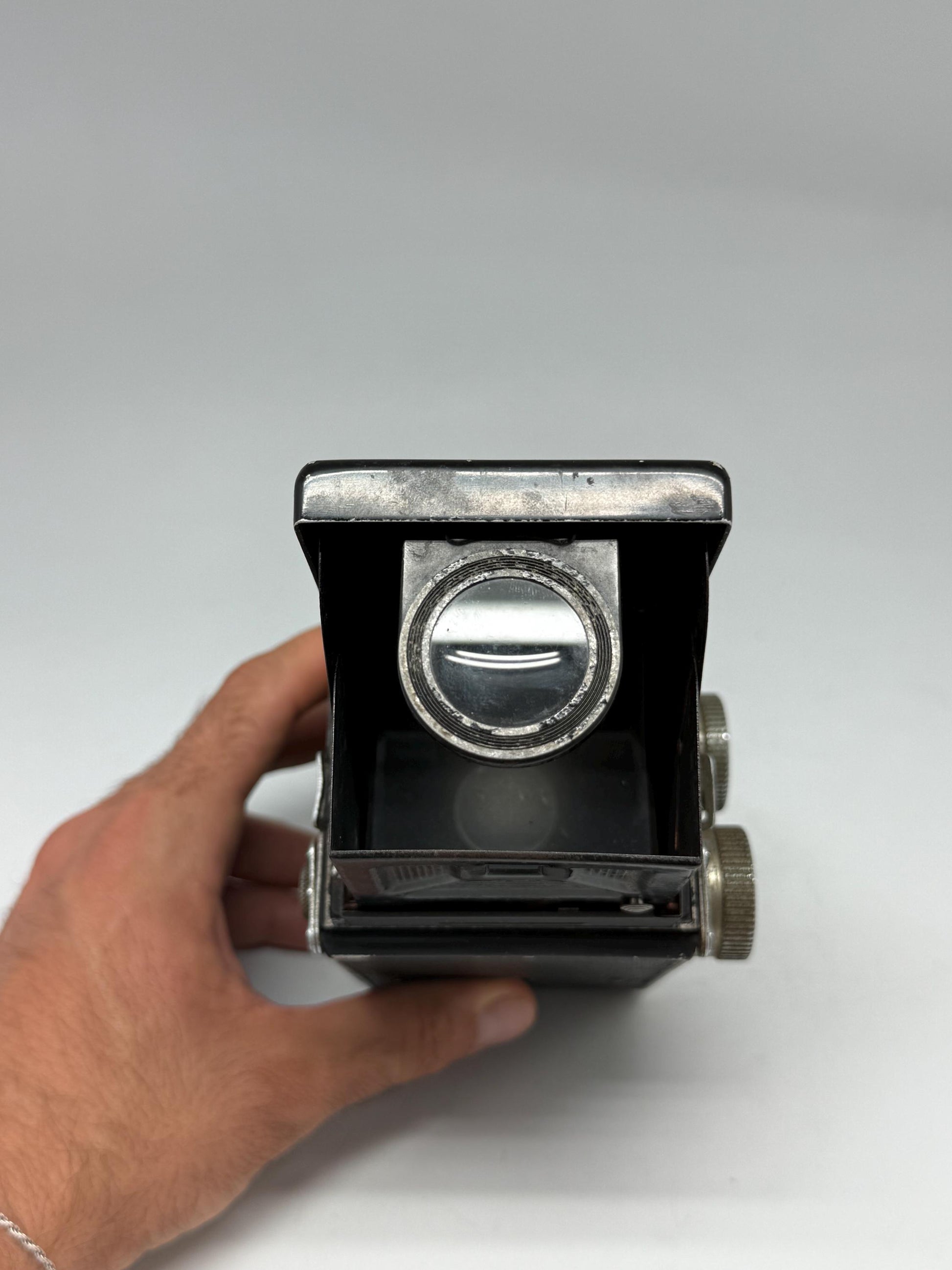 Vintage 1950s Airesflex Twin Lens Camera — additional view 11