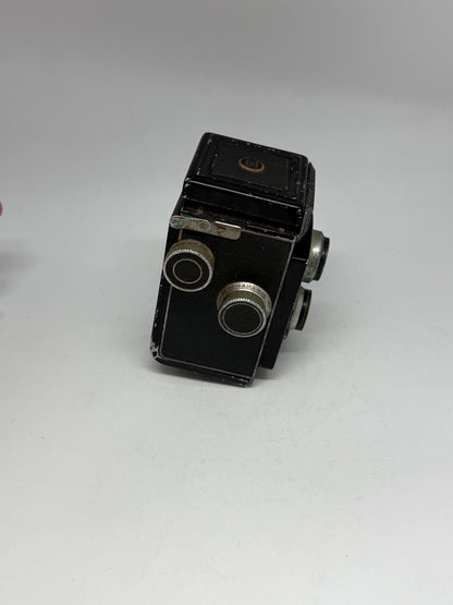 Vintage 1950s Airesflex Twin Lens Camera — additional view 6