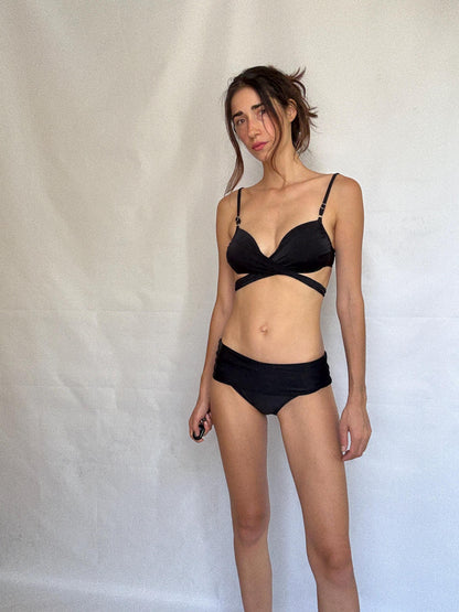 Vintage Black Bikini Set With Twisted Front — additional view 14