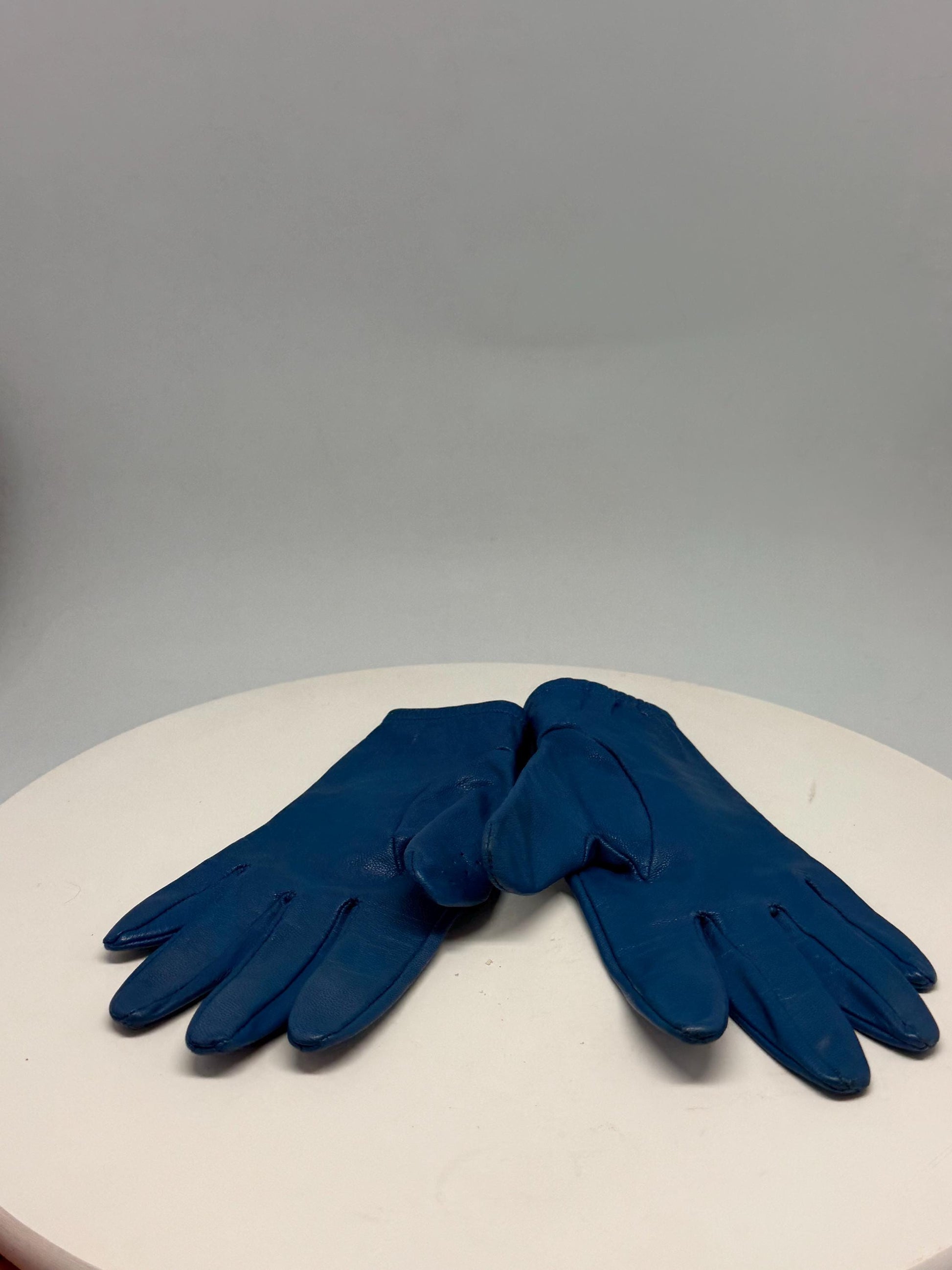 Vintage Blue Leather Driving Gloves — back view