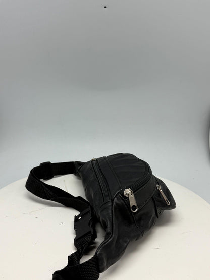 Vintage Black Leather Fanny Pack — additional view 5