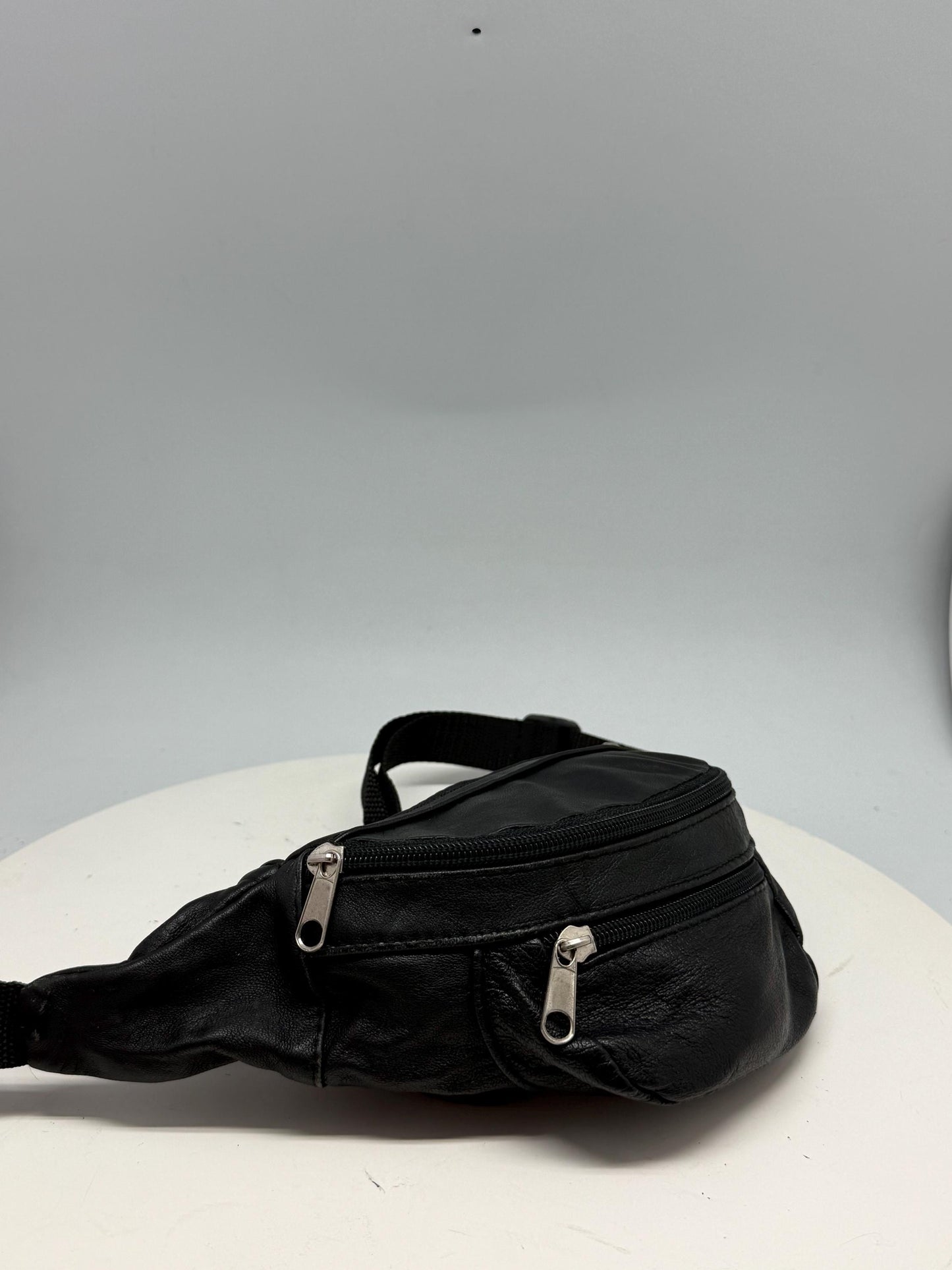 Vintage Black Leather Fanny Pack — additional view 6