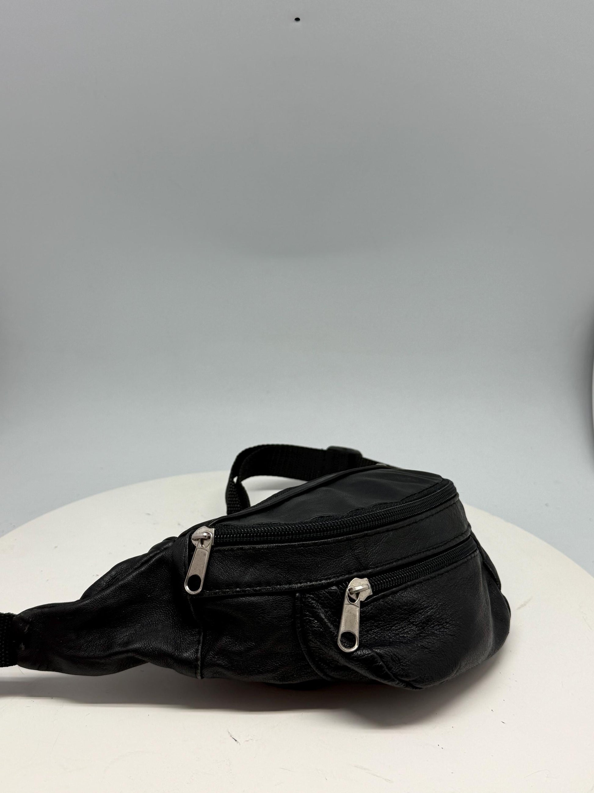 Vintage Black Leather Fanny Pack — additional view 6