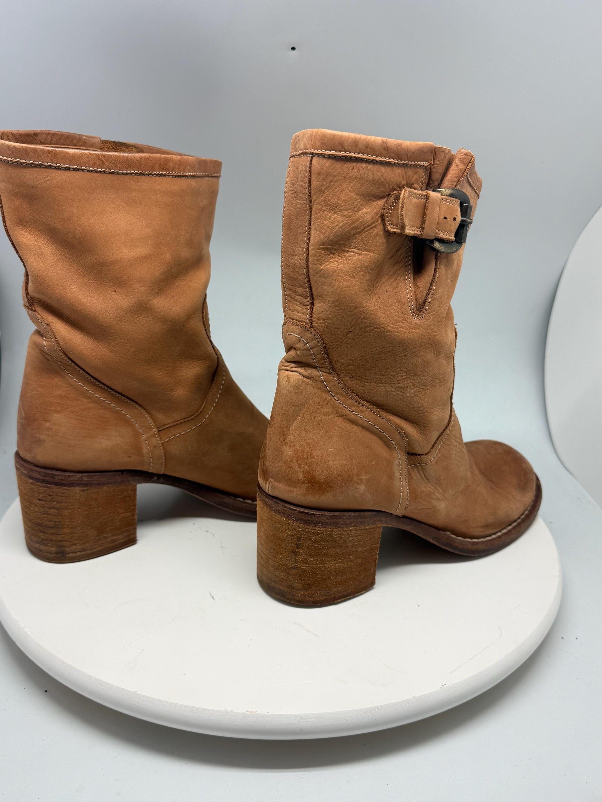 Tan Leather Vintage 70s Block Heel Booties — additional view 8