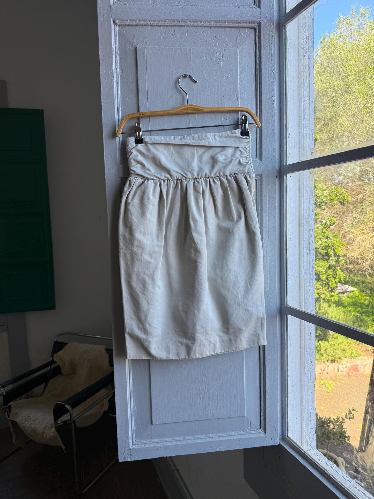 Beige High-Waist Skirt With Gathered Waistline — detail