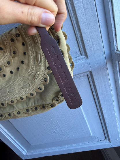 Beige Scalloped Leather Shoulder Bag — additional view 9
