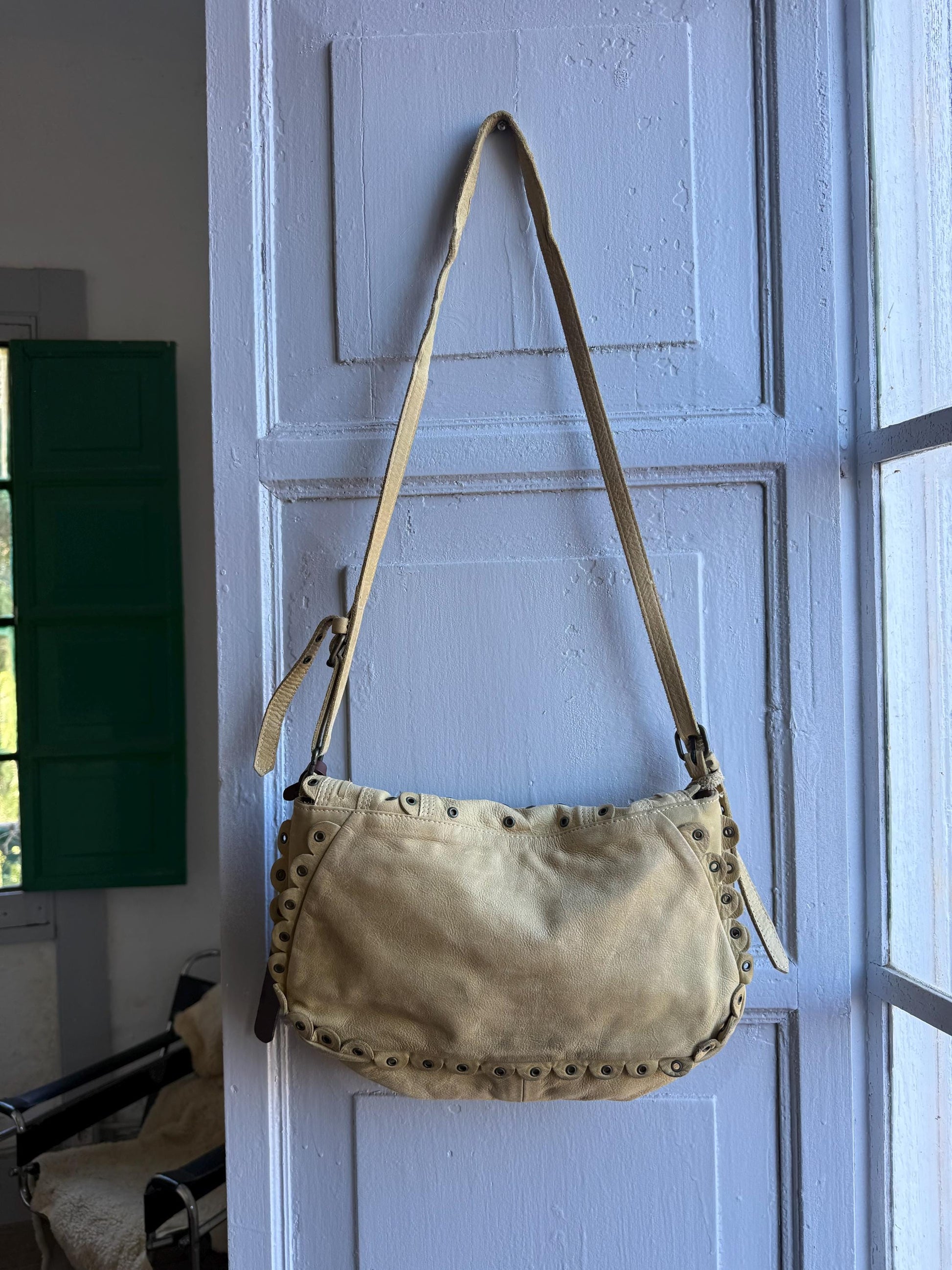 Beige Scalloped Leather Shoulder Bag — additional view 15