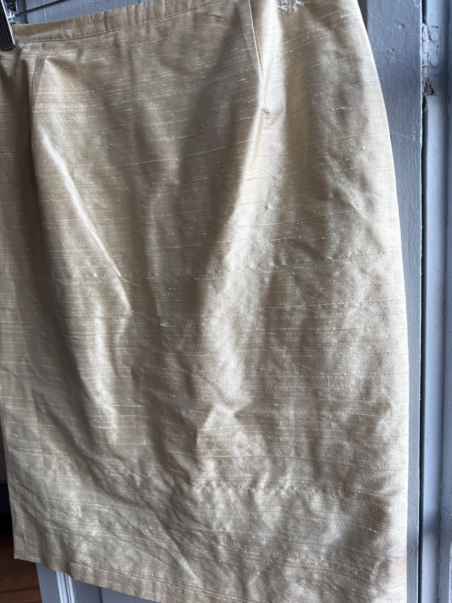 Vintage Burberry Silk Champagne Pencil Skirt — additional view 6