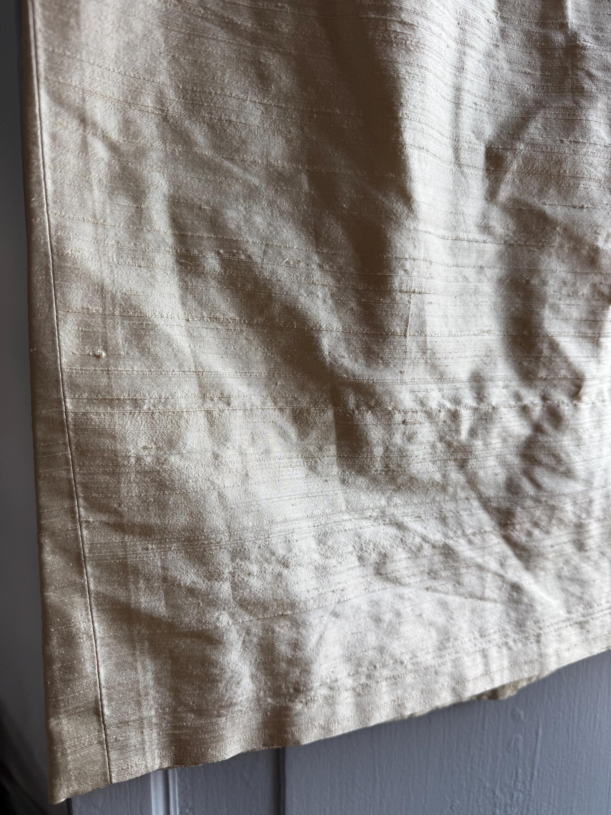 Vintage Burberry Silk Champagne Pencil Skirt — additional view 12