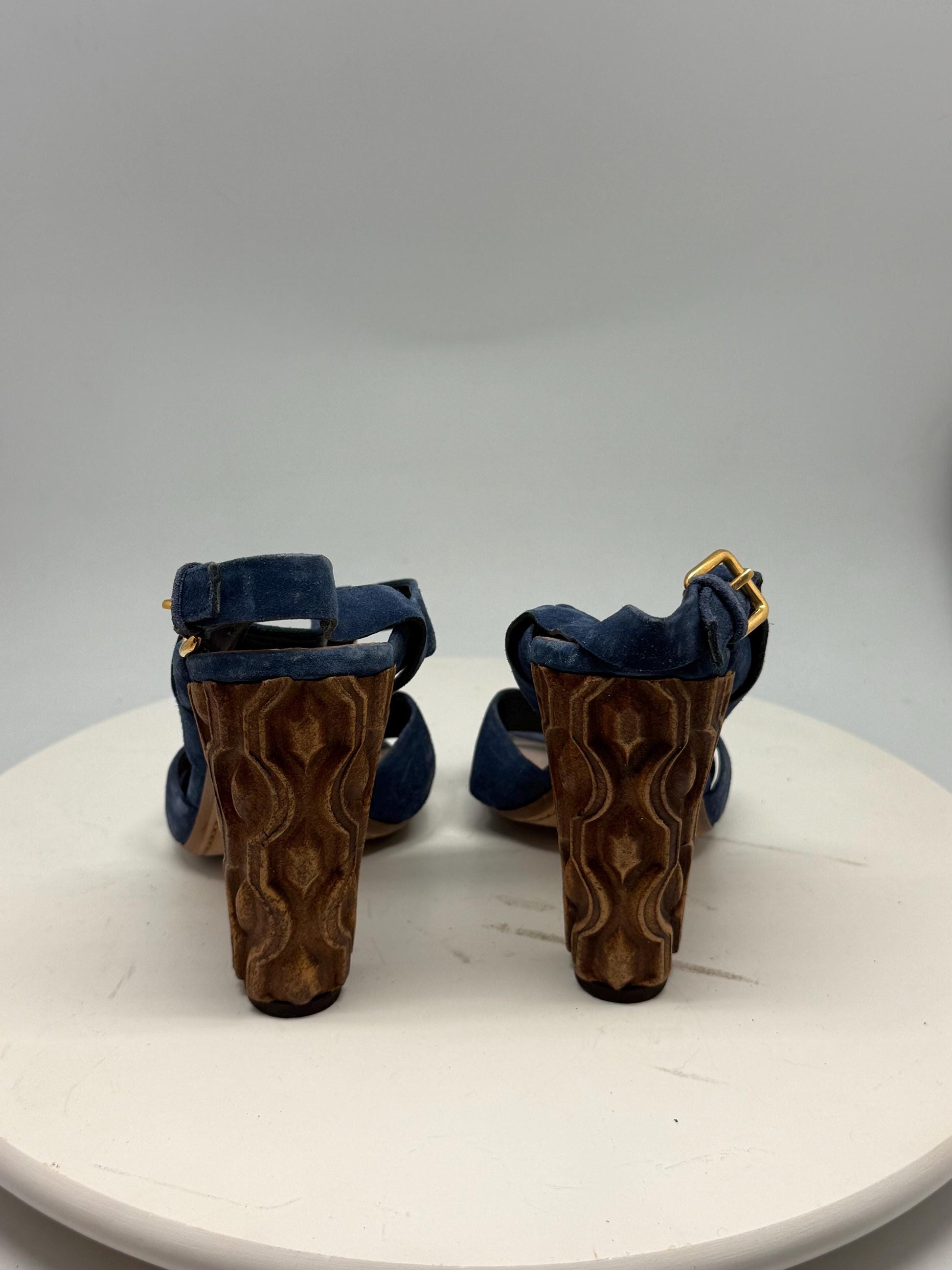 Vintage Miu Miu blue suede high heels, wooden heel, open toe,