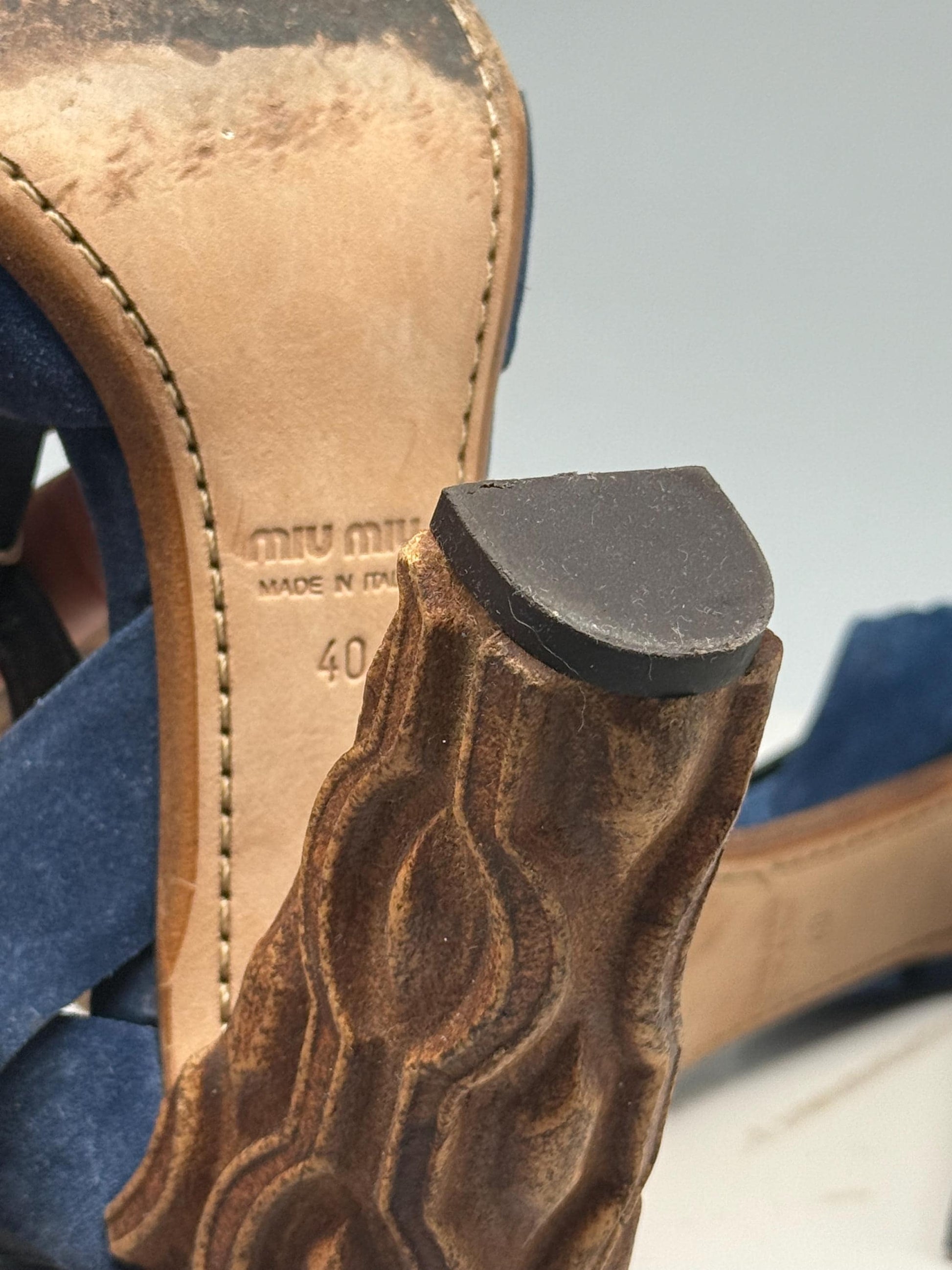 Vintage Miu Miu blue suede high heels, wooden heel, open toe,