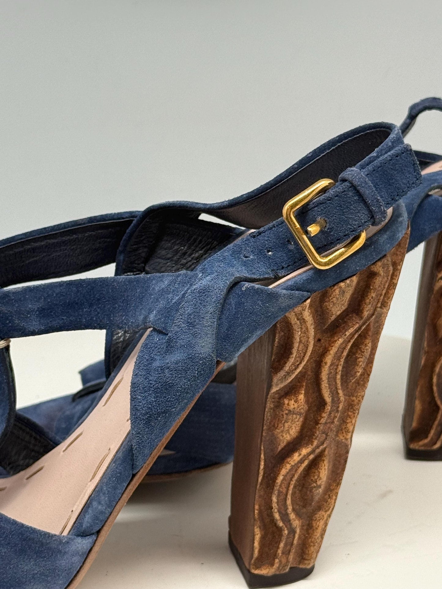 Vintage Miu Miu blue suede high heels, wooden heel, open toe,