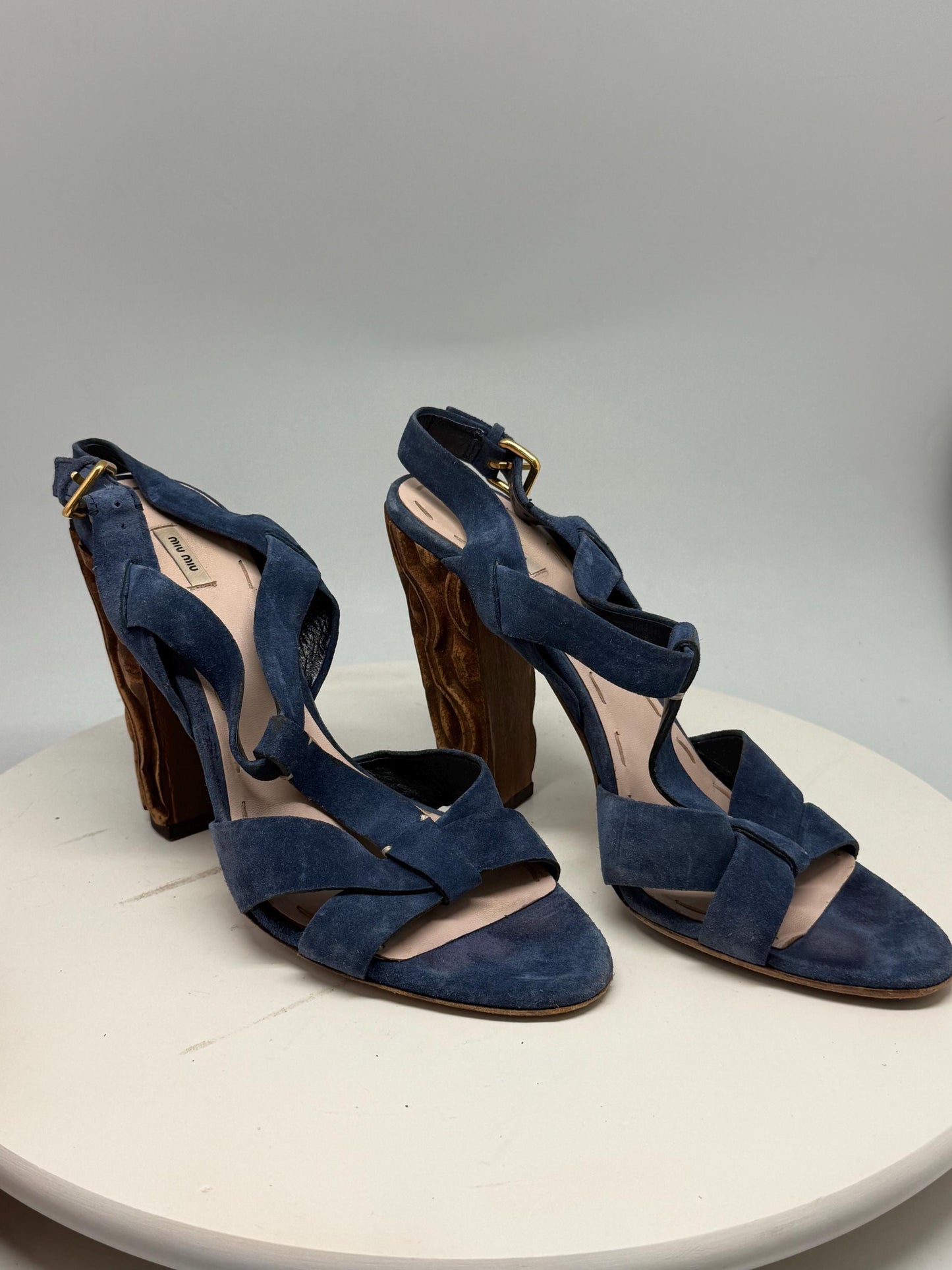 Vintage Miu Miu blue suede high heels, wooden heel, open toe,