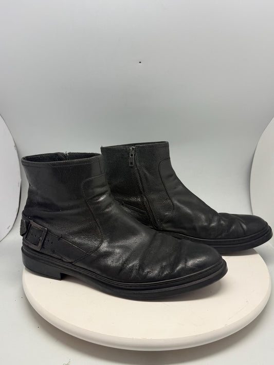 Tod's Black Leather Ankle Boots for Men