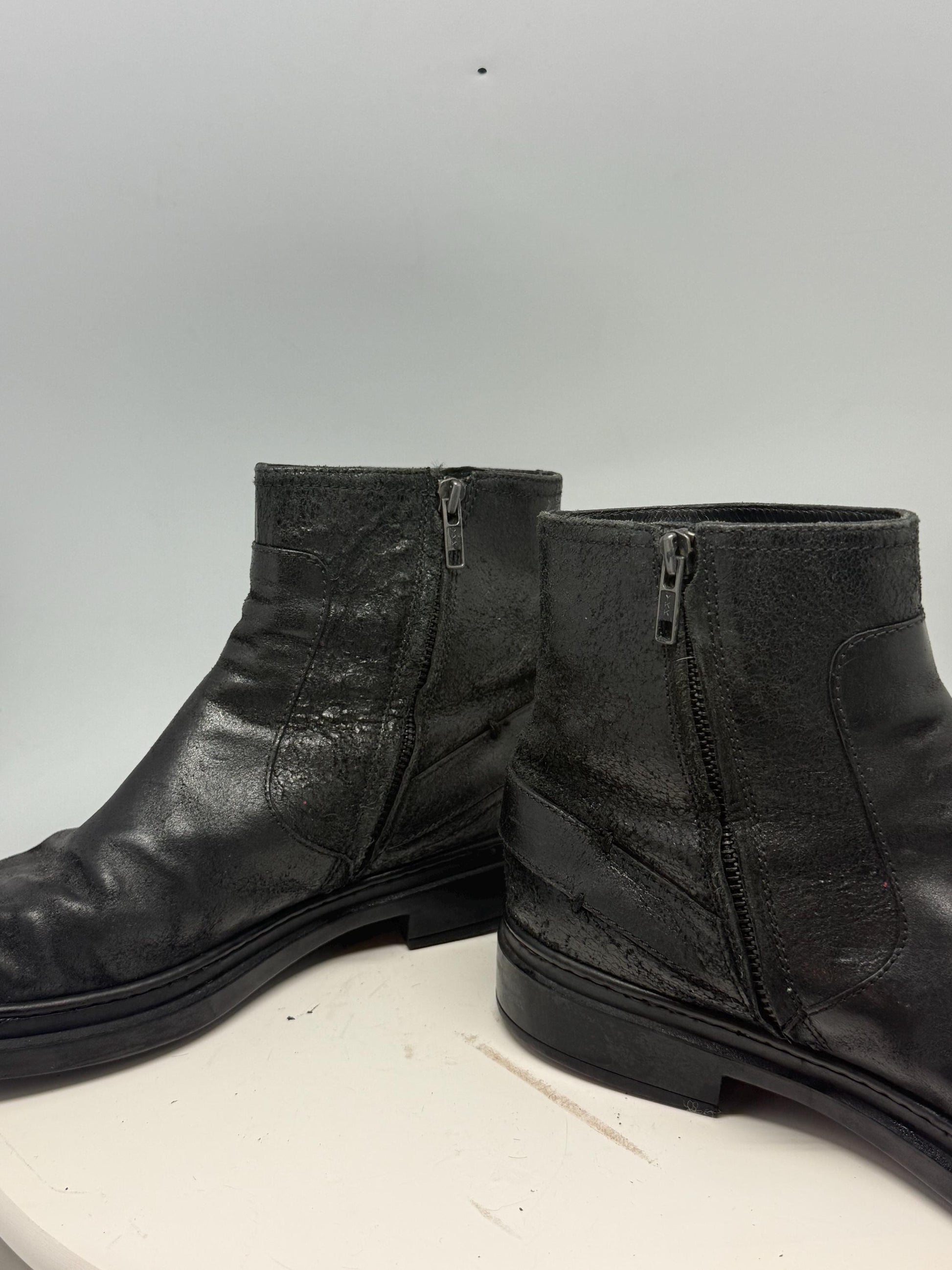 Tod's Black Leather Ankle Boots for Men — additional view 9