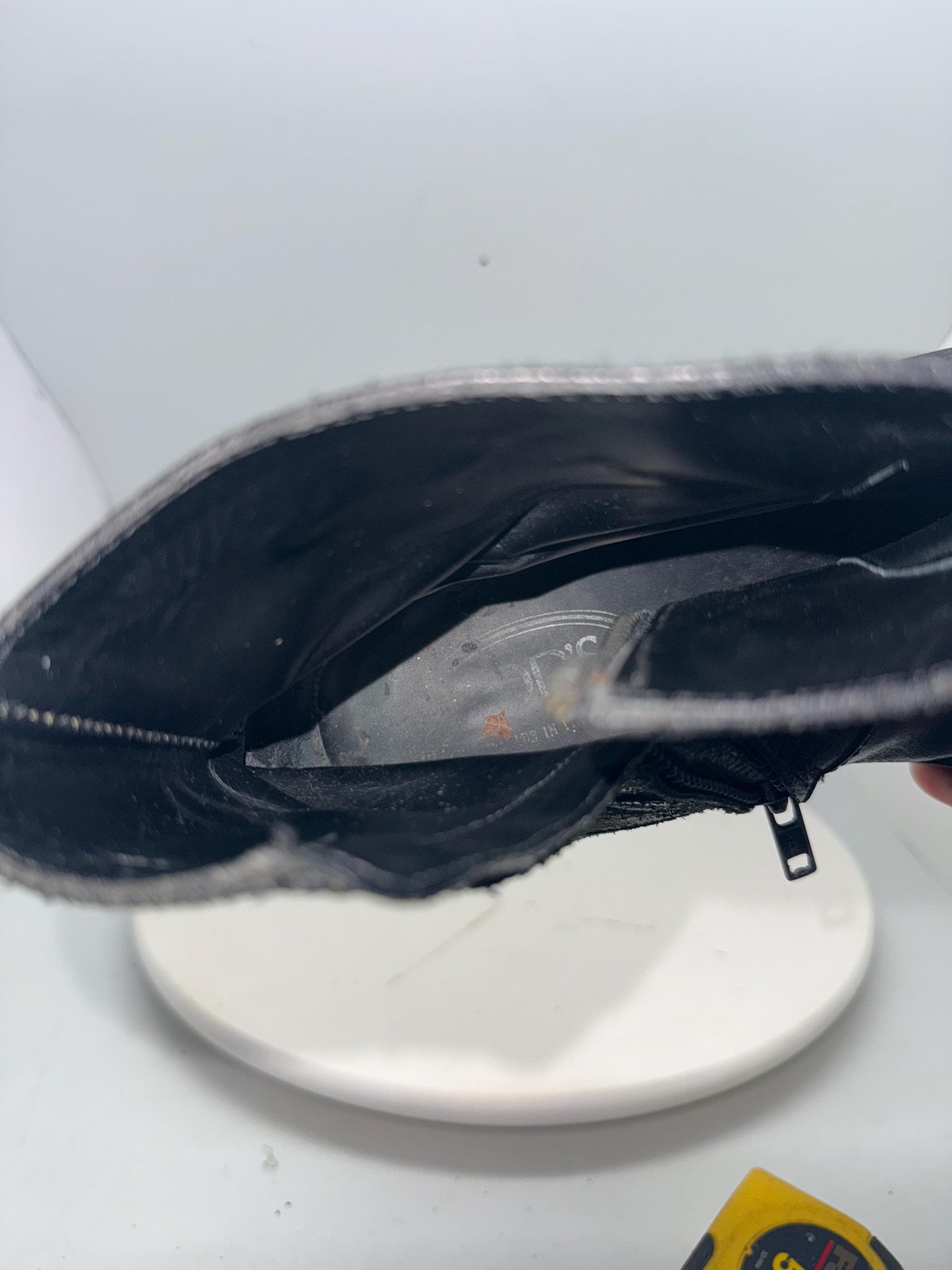 Tod's Black Leather Ankle Boots for Men — additional view 19