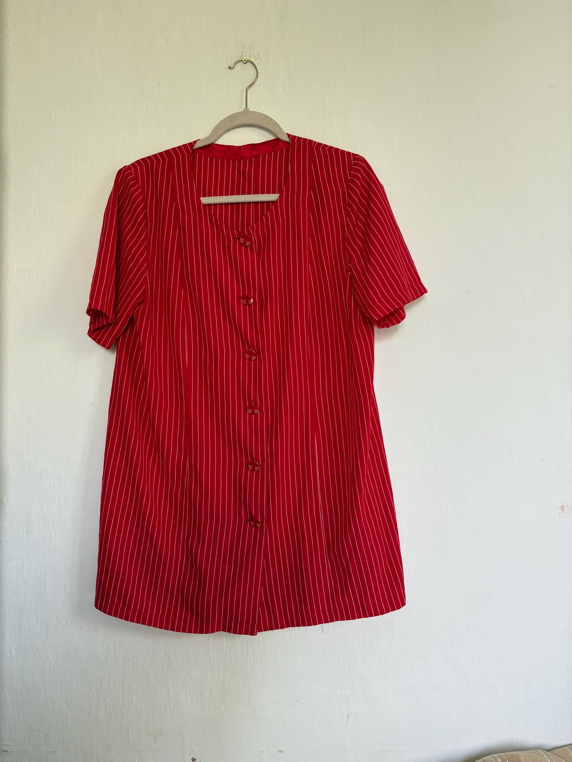 70s Vintage Red Striped Blouse — fabric close-up