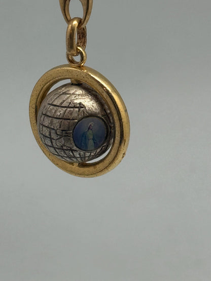 Vintage Globe Charm Keyhanger With Maria And Josef — additional view 6