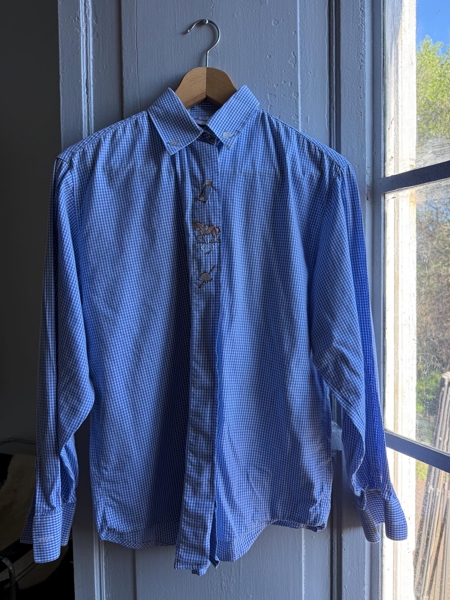 Vintage Embroidered Cowboy Blouse — fabric close-up