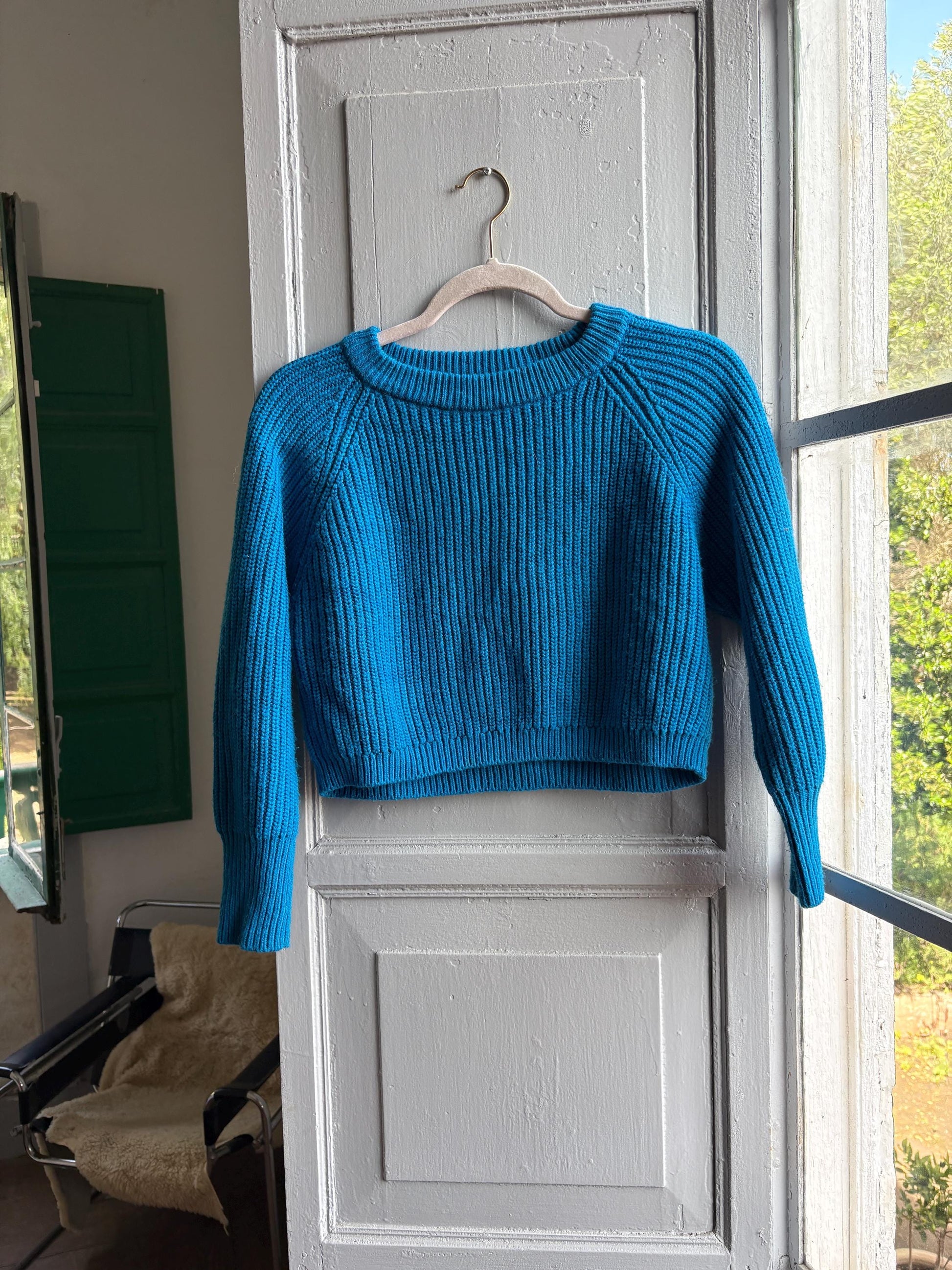 Vibrant Blue Cropped Ribbed Knit Jumper — additional view 7