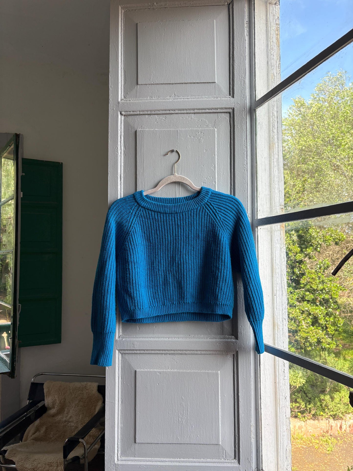 Vibrant Blue Cropped Ribbed Knit Jumper — additional view 10