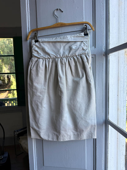 Beige High-Waist Skirt With Gathered Waistline — fabric close-up