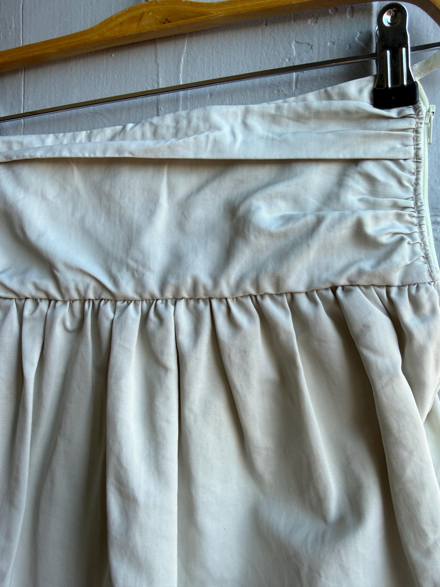 Beige High-Waist Skirt With Gathered Waistline — additional view 9