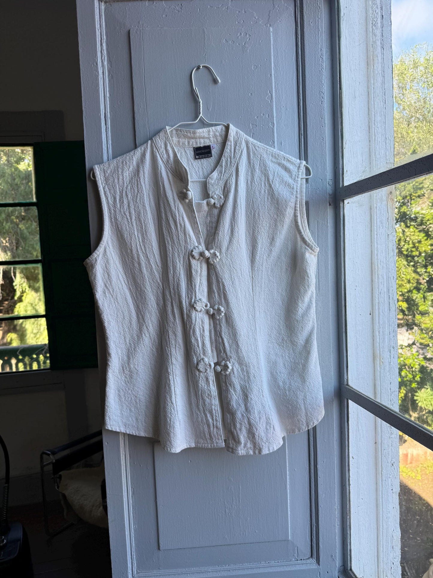 Vintage White Cotton Sleeveless Camisole — fabric close-up