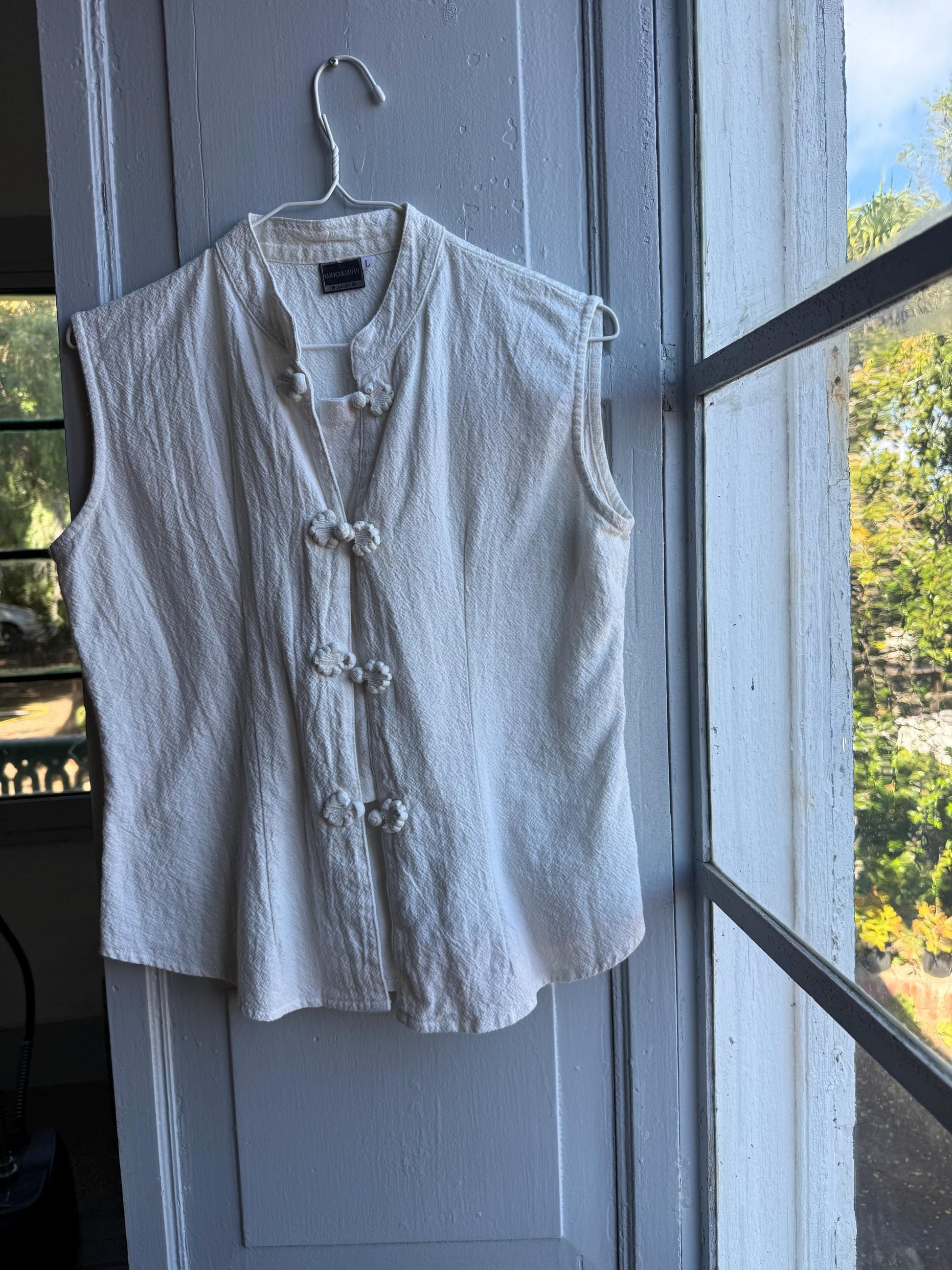 Vintage White Cotton Sleeveless Camisole — additional view 5