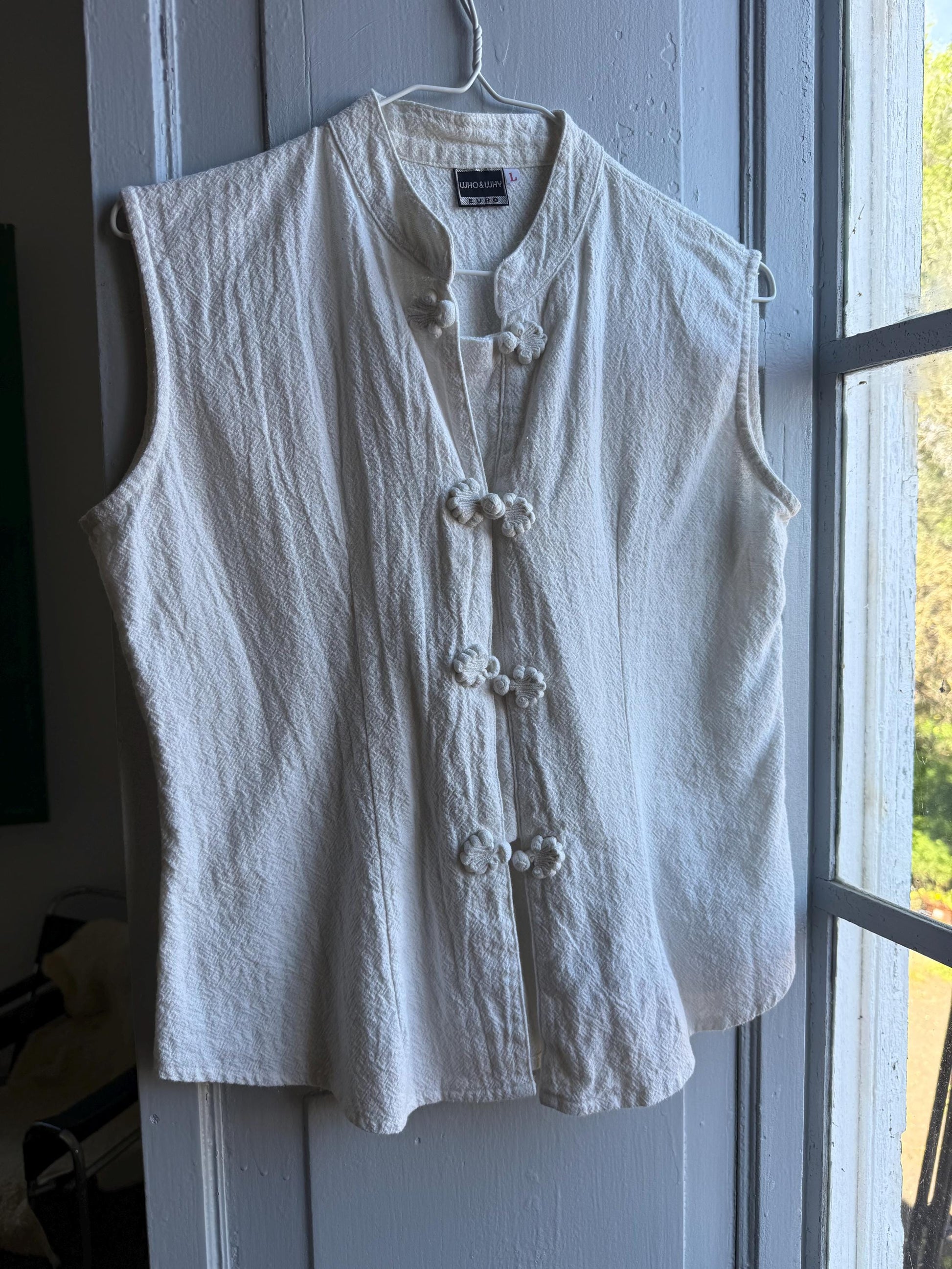 Vintage White Cotton Sleeveless Camisole — additional view 7