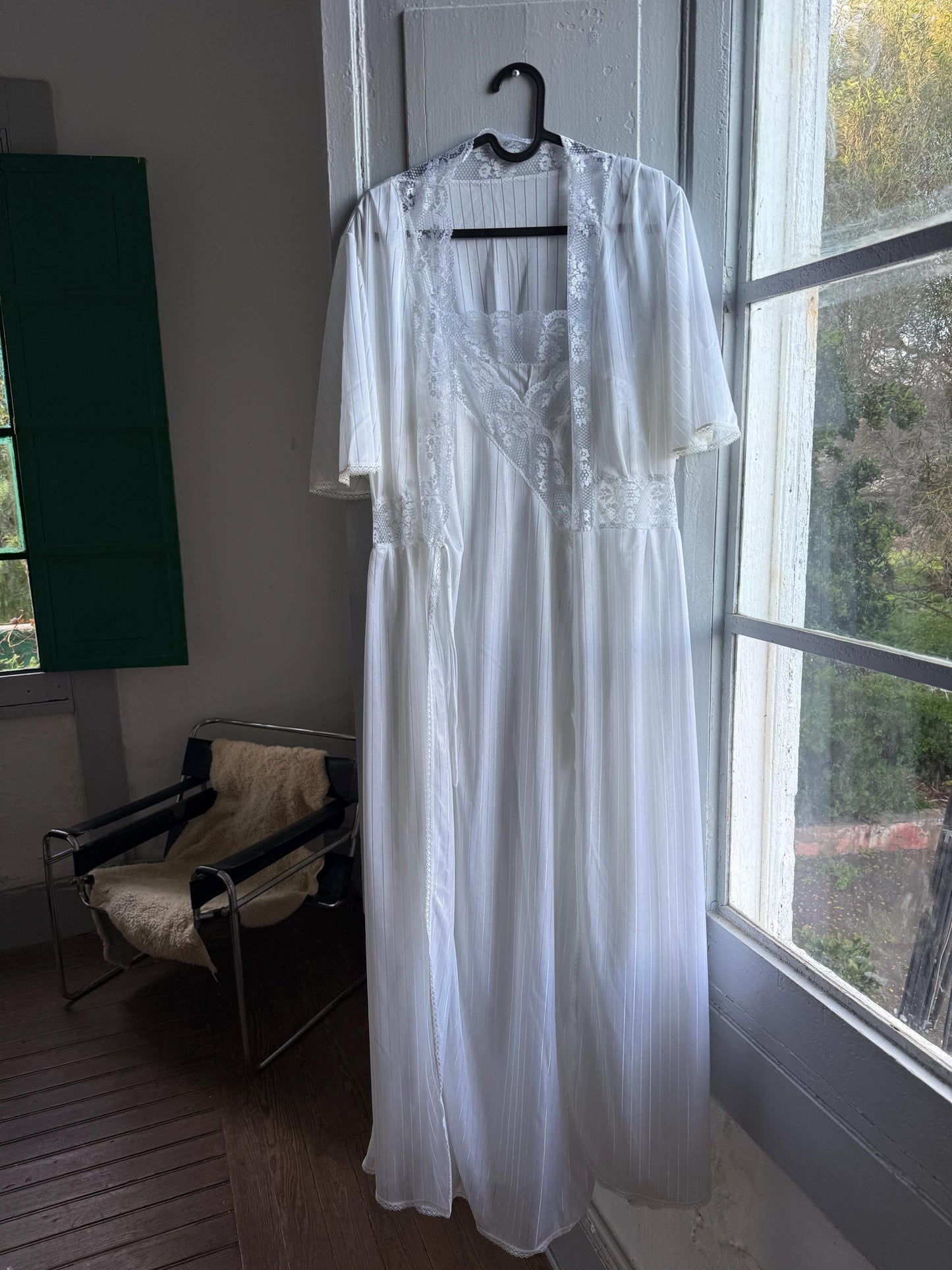 Vintage White Nightgown and Robe Set — back view