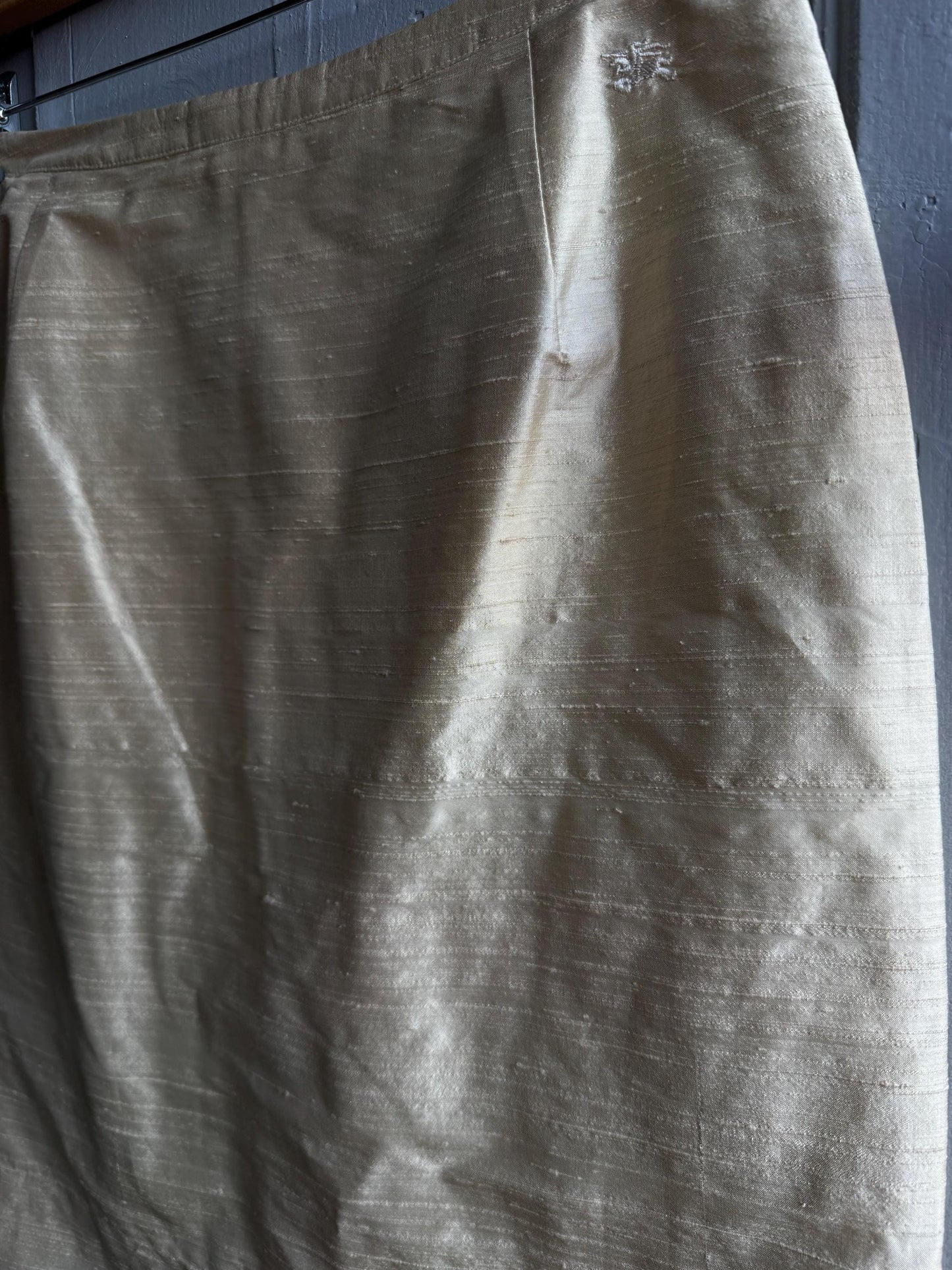 Vintage Burberry Silk Champagne Pencil Skirt — additional view 9