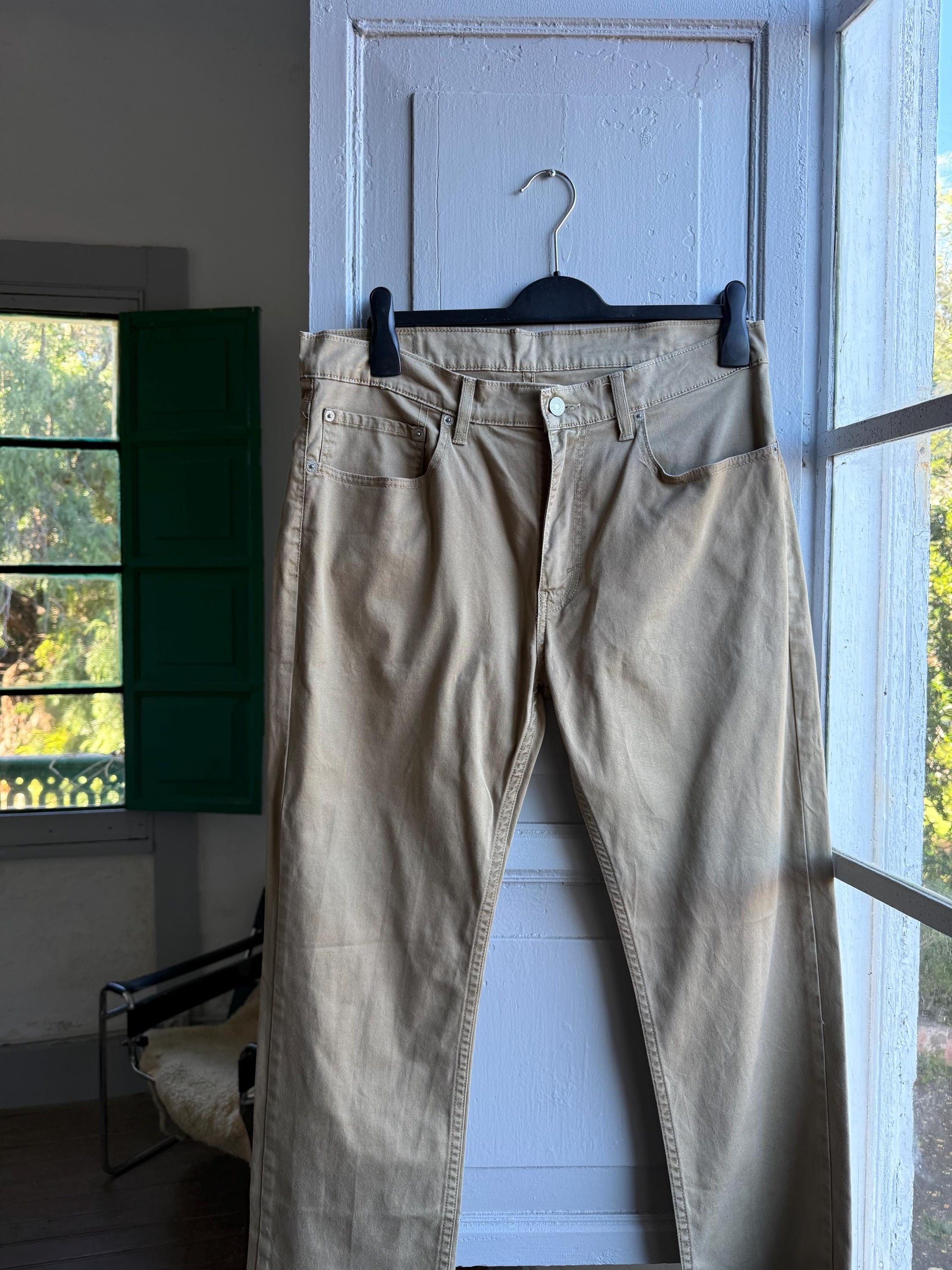 90s Levi’s White Tab Straight Leg Pants — additional view 8