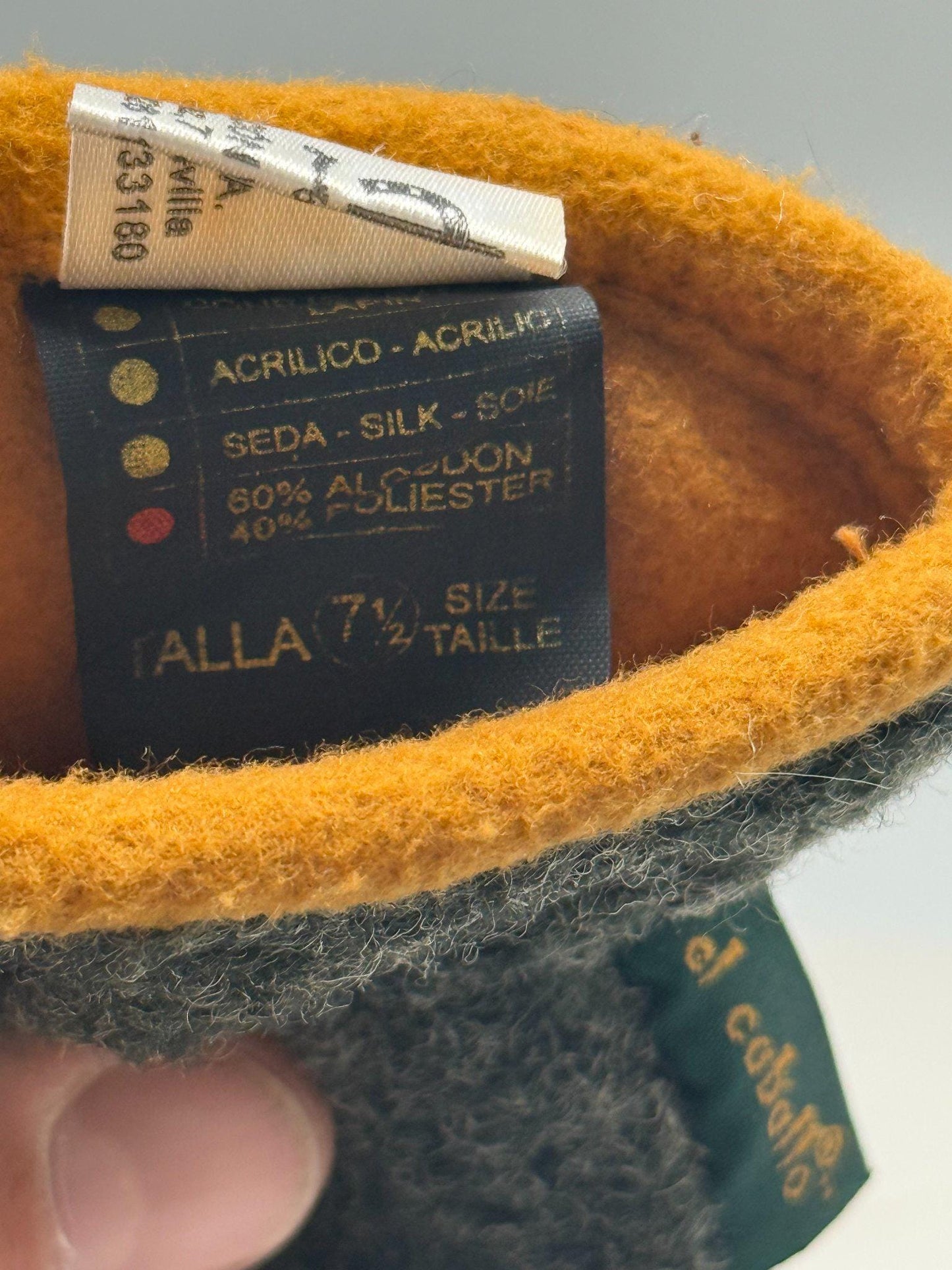 Dark Grey Wool Gloves With Rabbit Silk Blend — additional view 6