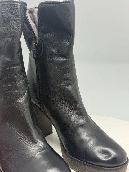 Vintage Black Leather High Heel Boots — detail